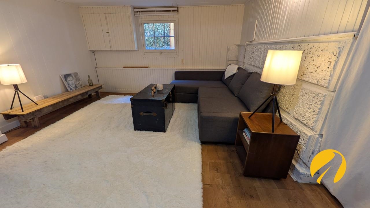 xx1 W 20TH AVENUE, Vancouver BC V5Z 1Y3, R3158043, BC,