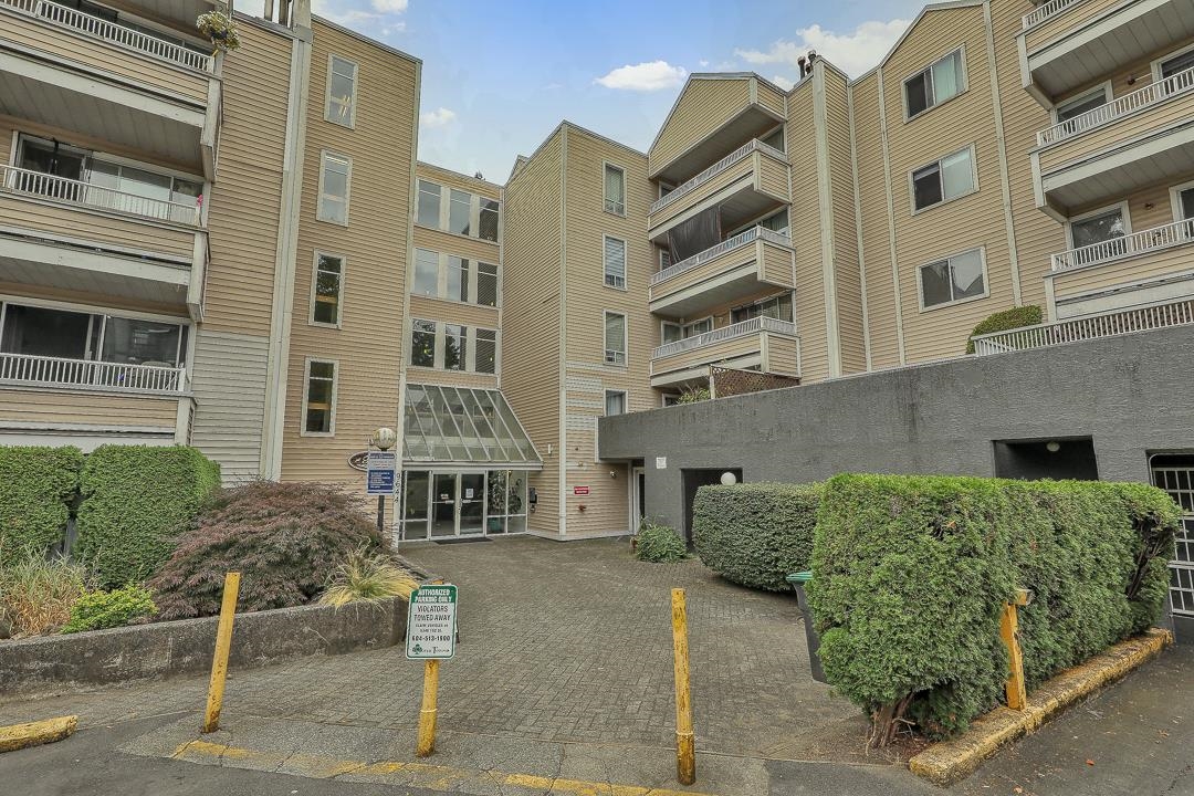 205 9644 134 STREET, R3158053, BC,