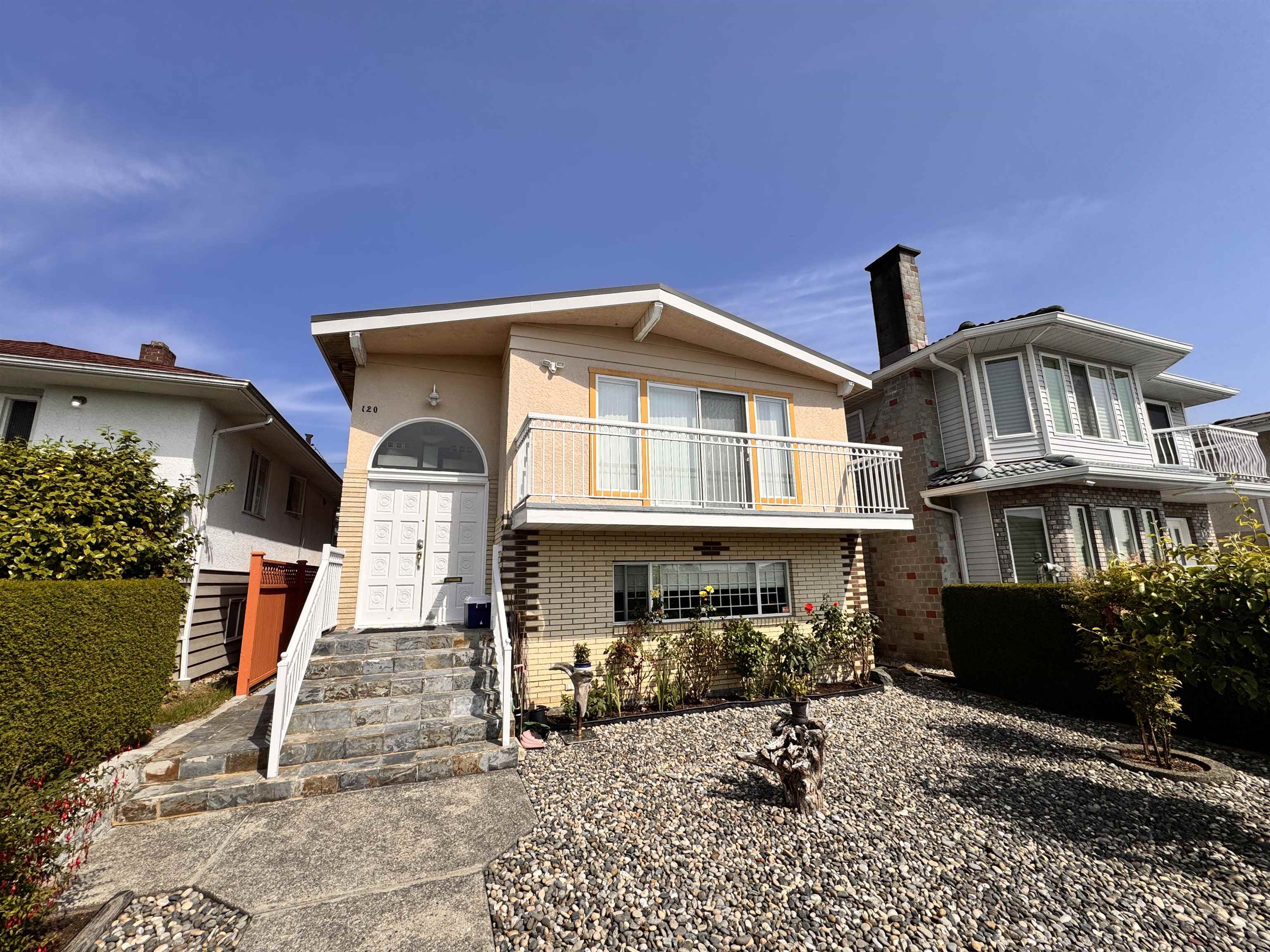 Lower 120 SPRINGER AVENUE, R3158084, BC,