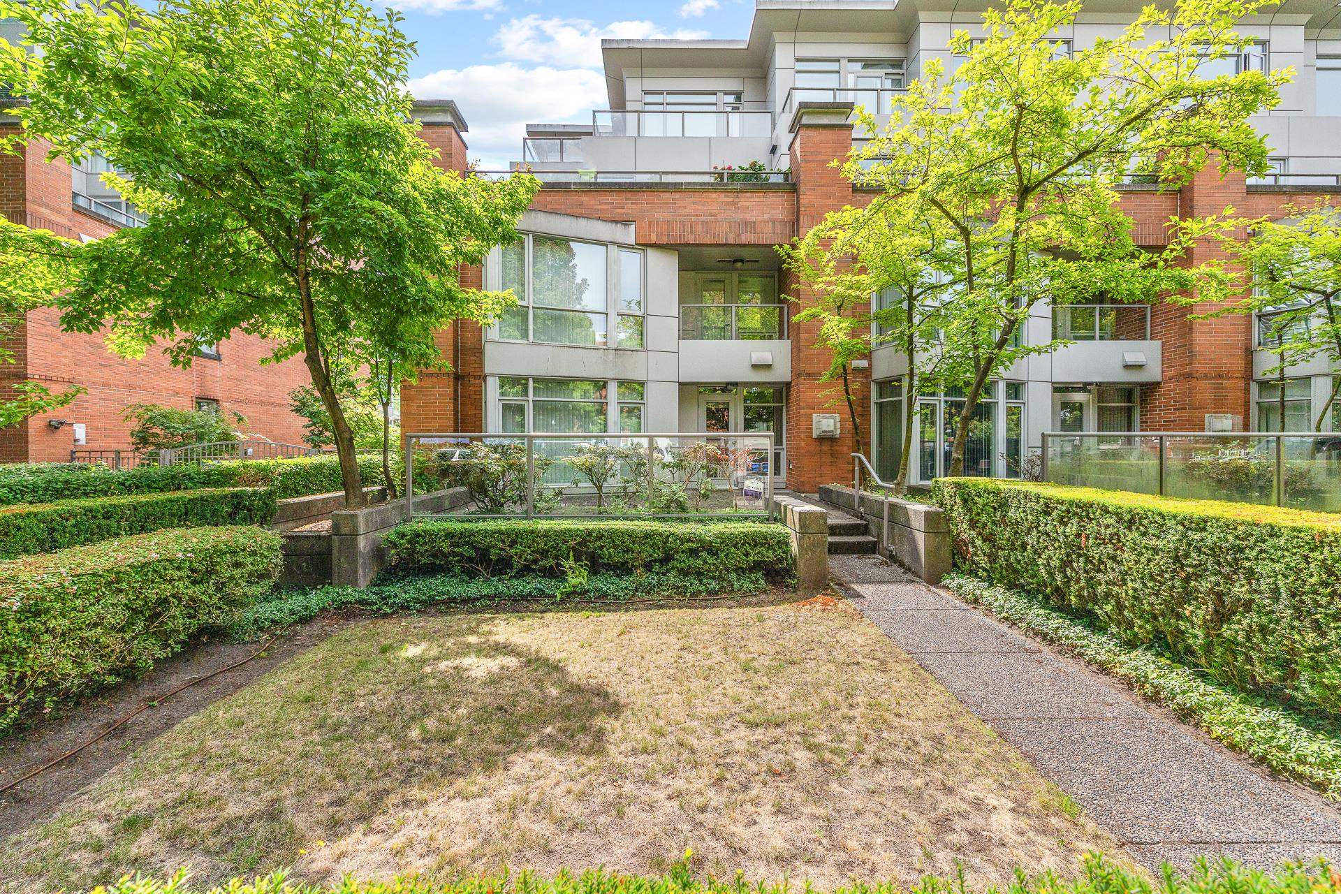 MLS® listing #R3158131 for sale located at 201 638 45TH AVENUE