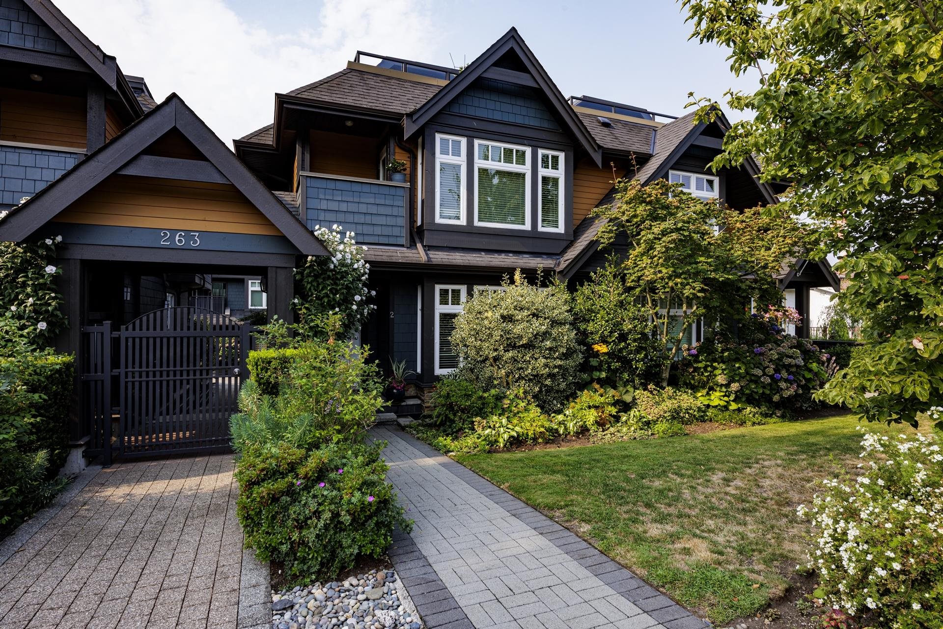 2 263 5TH STREET, R3158205, BC,
