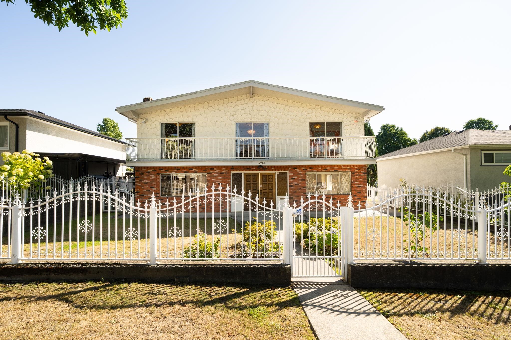 4264 PARKER STREET, Burnaby BC V5C 3C3, R3158332, BC,