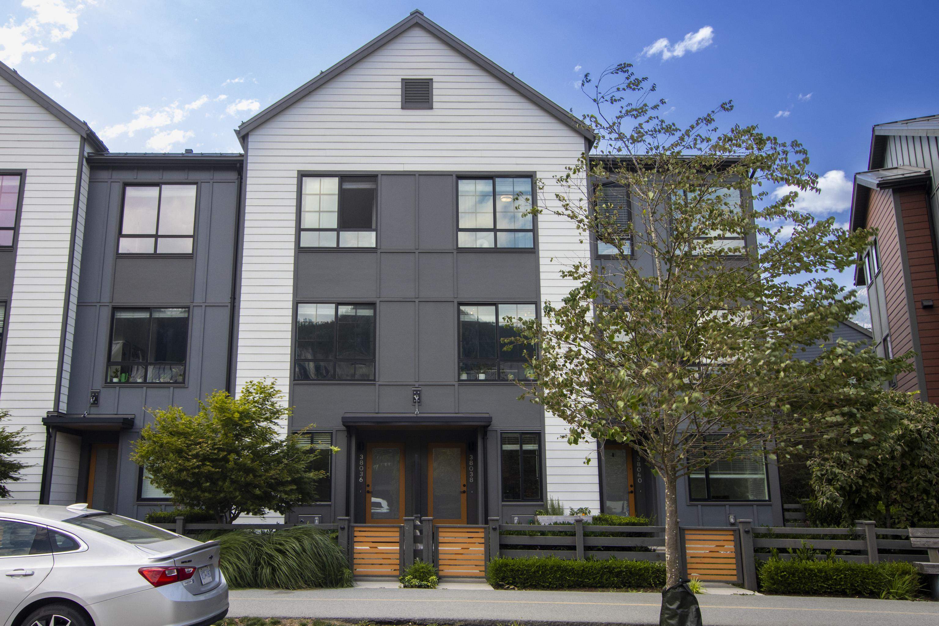 MLS® listing #R3158554 for sale located at 38038 KEEL WAY, Squamish BC V8B 2A1