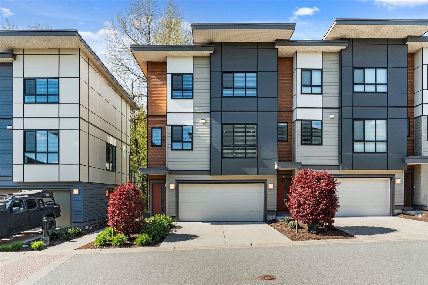 6 1968 PARALLEL ROAD, R3158576, BC,