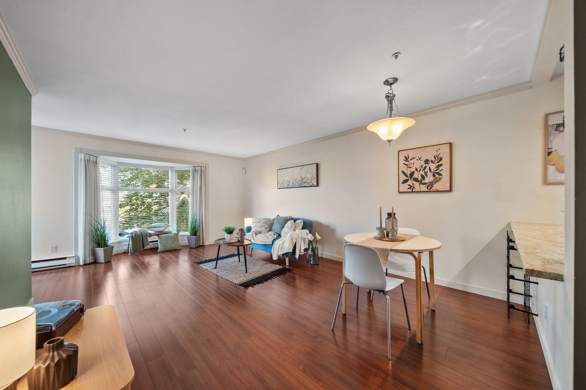 305 526 THIRTEENTH STREET, R3158648, BC,