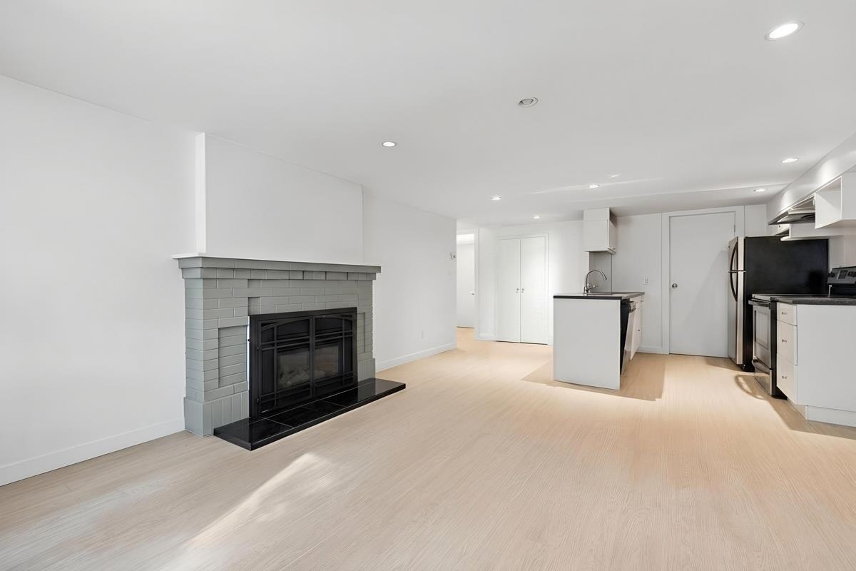Basement Suite 2843 W 49TH AVE, R3158660, BC,