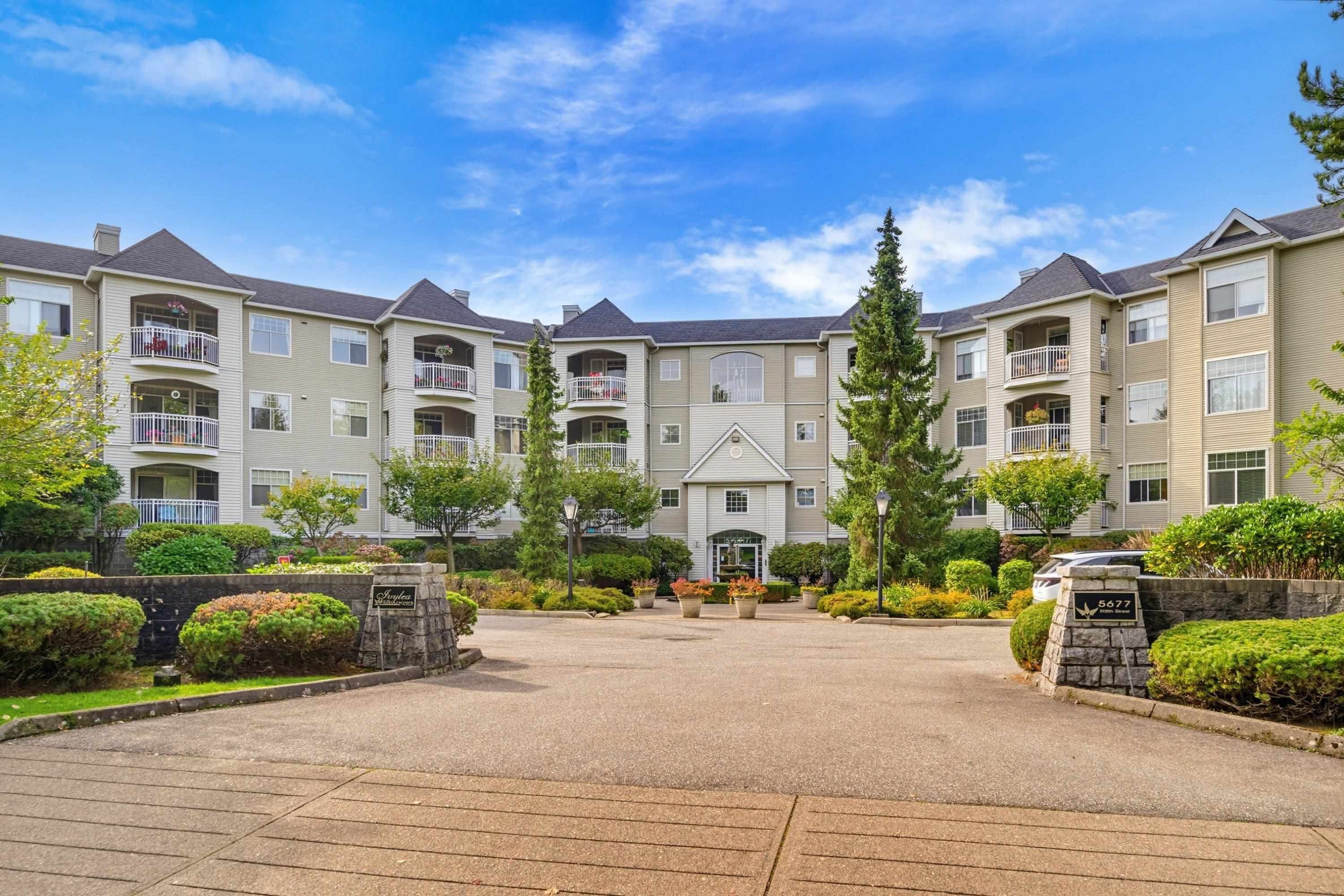 106 5677 208TH STREET, R3158666, BC,