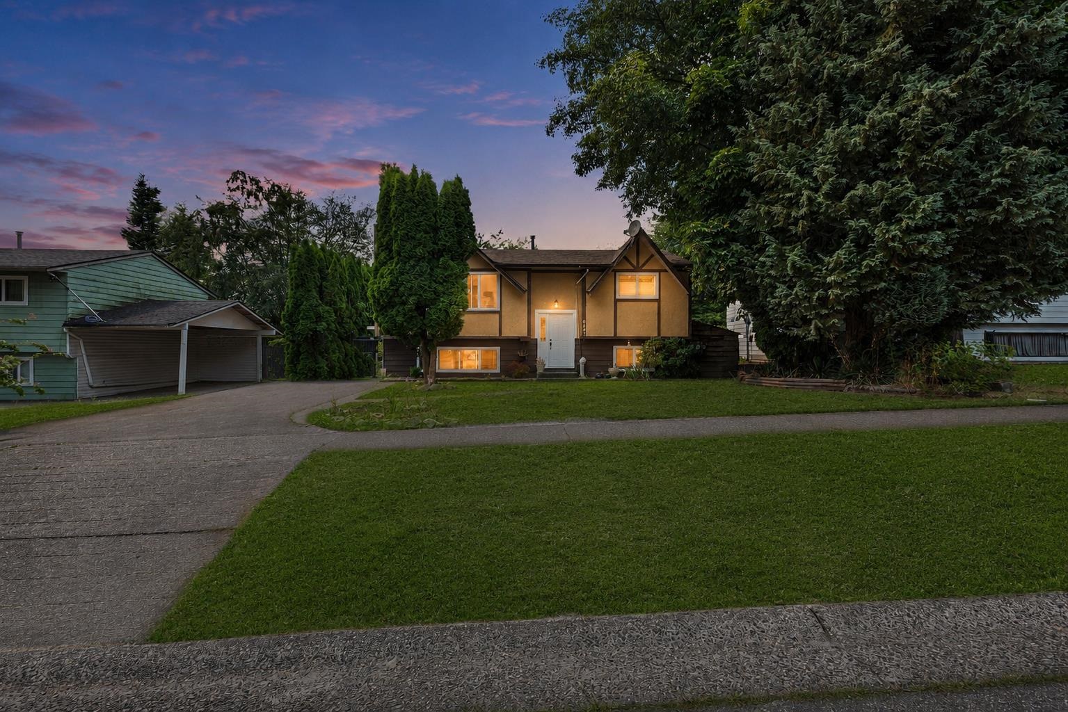 8647 AUGUST DRIVE, Surrey BC V3S 5A4, R3158668, BC,