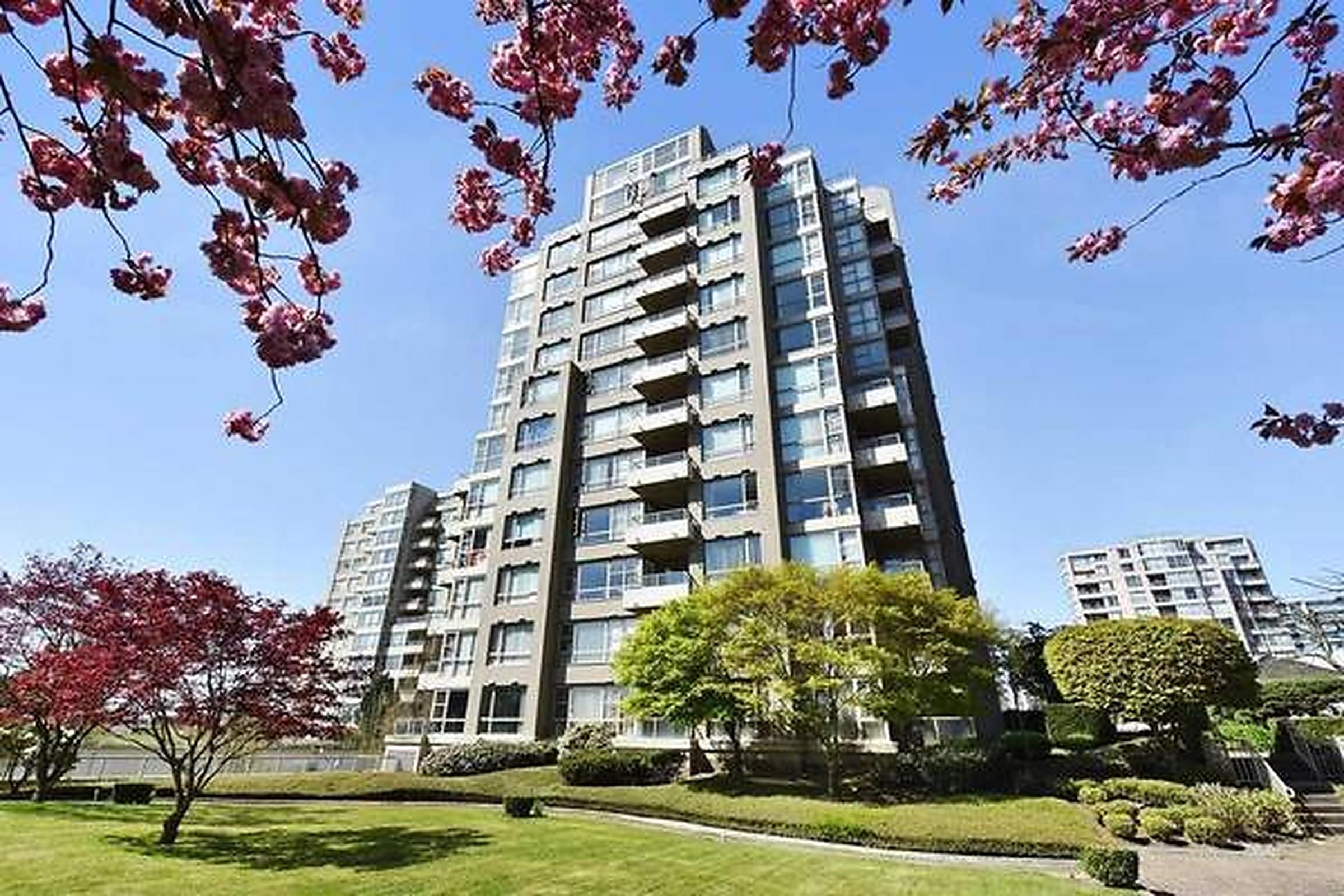 10xx 8297 SABA ROAD, R3158703, BC,