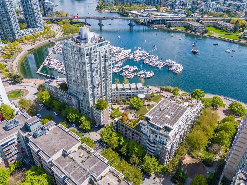 608 1228 MARINASIDE CRESCENT STREET, R3158748, BC,