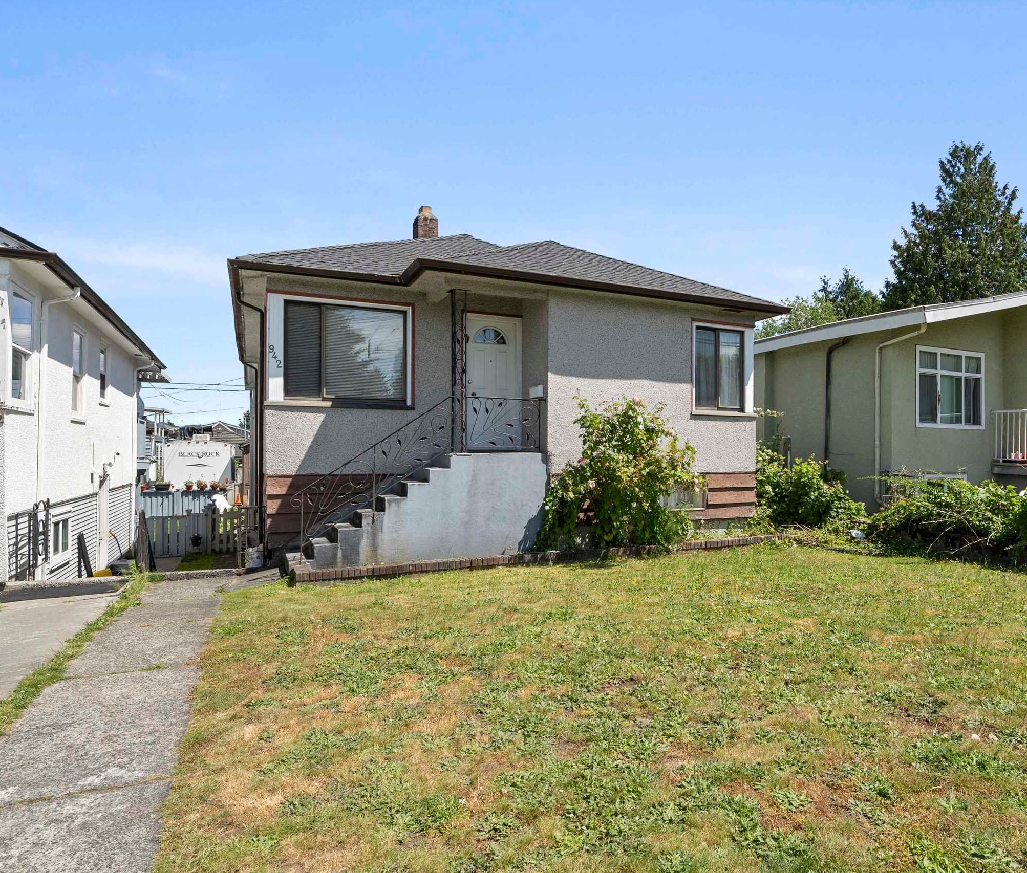 942 NANAIMO STREET, Vancouver BC V5L 4S9, R3159012, BC,