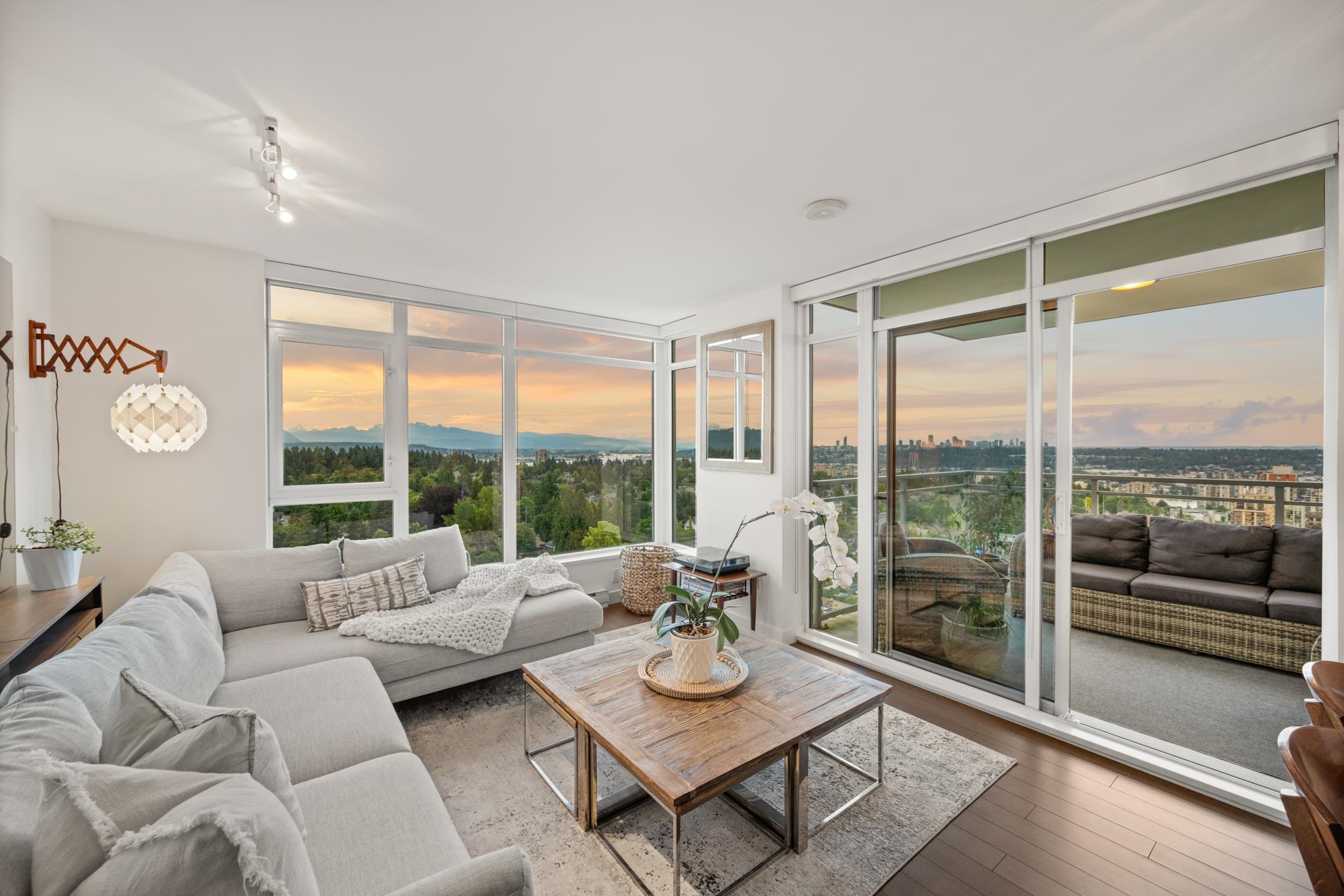 2101 608 BELMONT STREET, R3159064, BC,