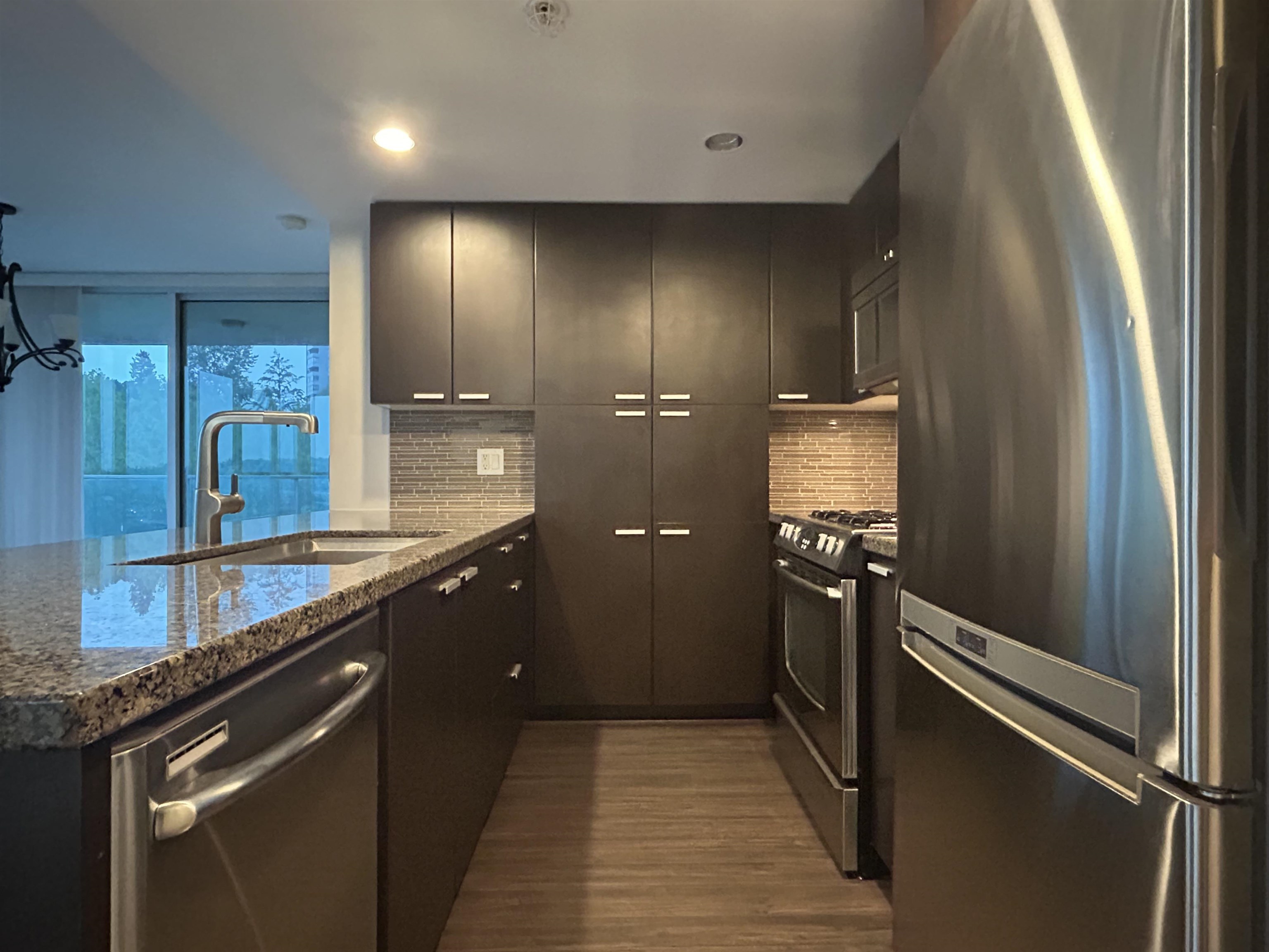 705 2232 DOUGLAS ROAD, R3159088, BC,
