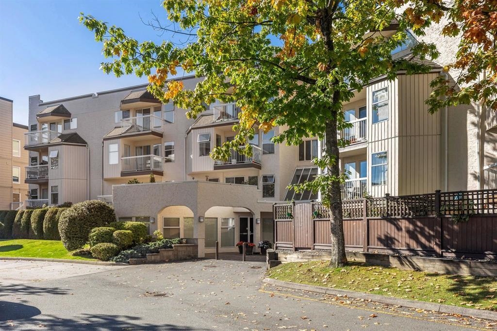 210 1860 SOUTHMERE CRESCENT, R3159148, BC,