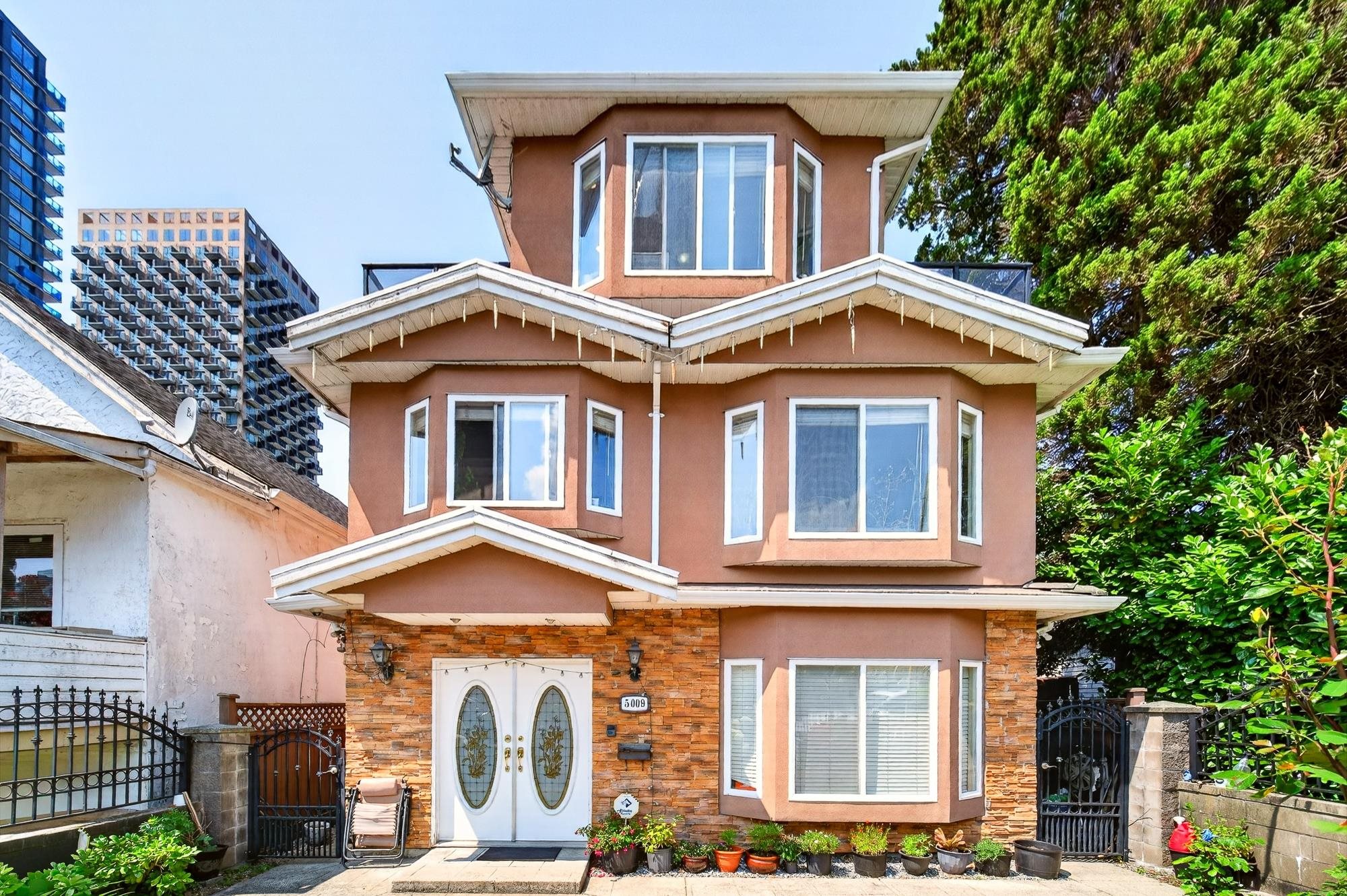 5009 PAYNE STREET, Vancouver BC V5R 4J5, R3159149, BC,