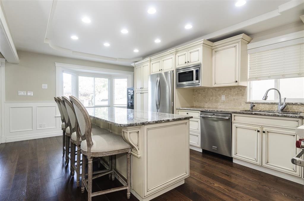 183 N HOWARD AVENUE, Burnaby BC V5B 1J6, R3159242, BC,