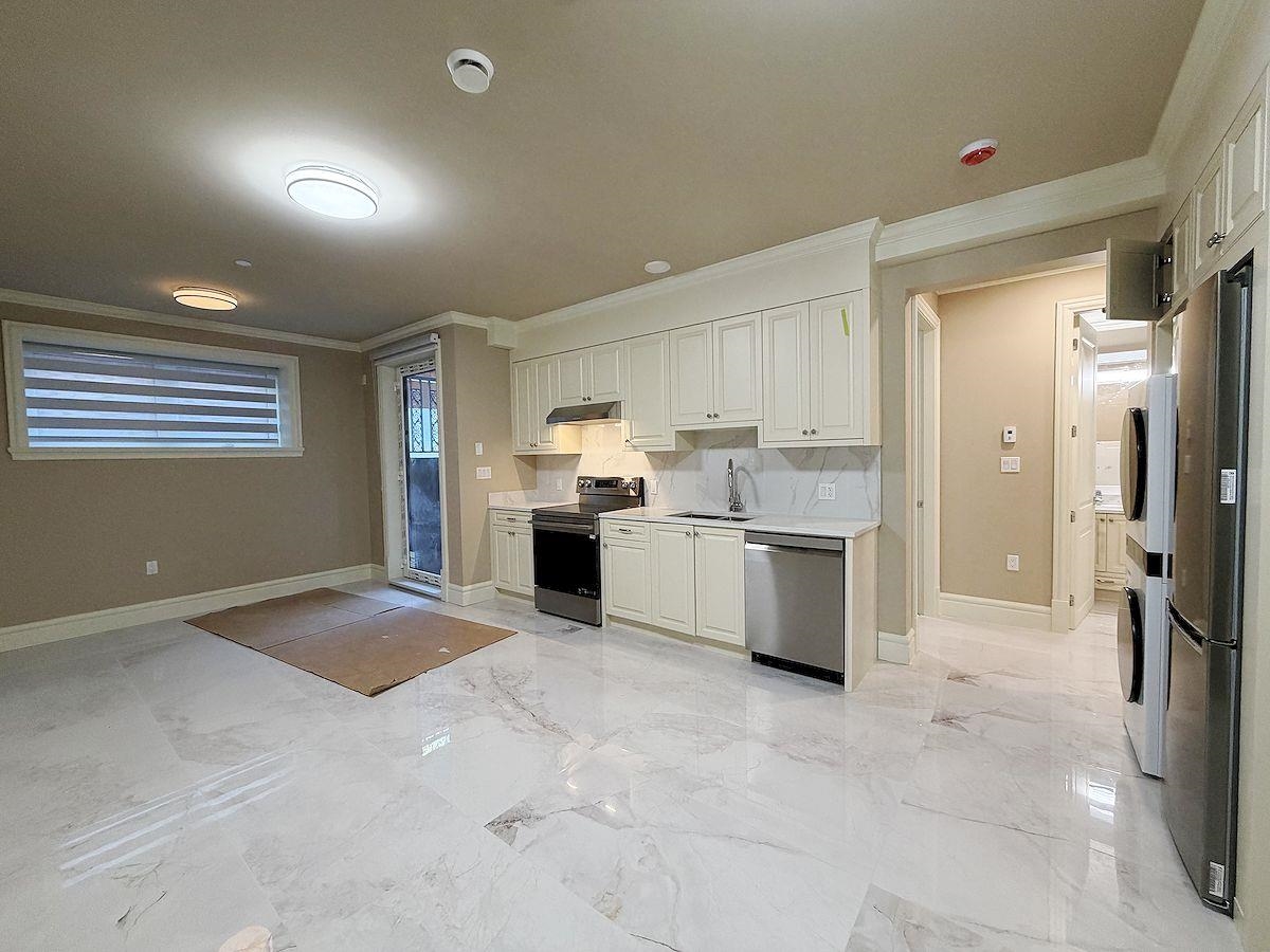 2 38xx 36TH AVENUE, R3159353, BC,