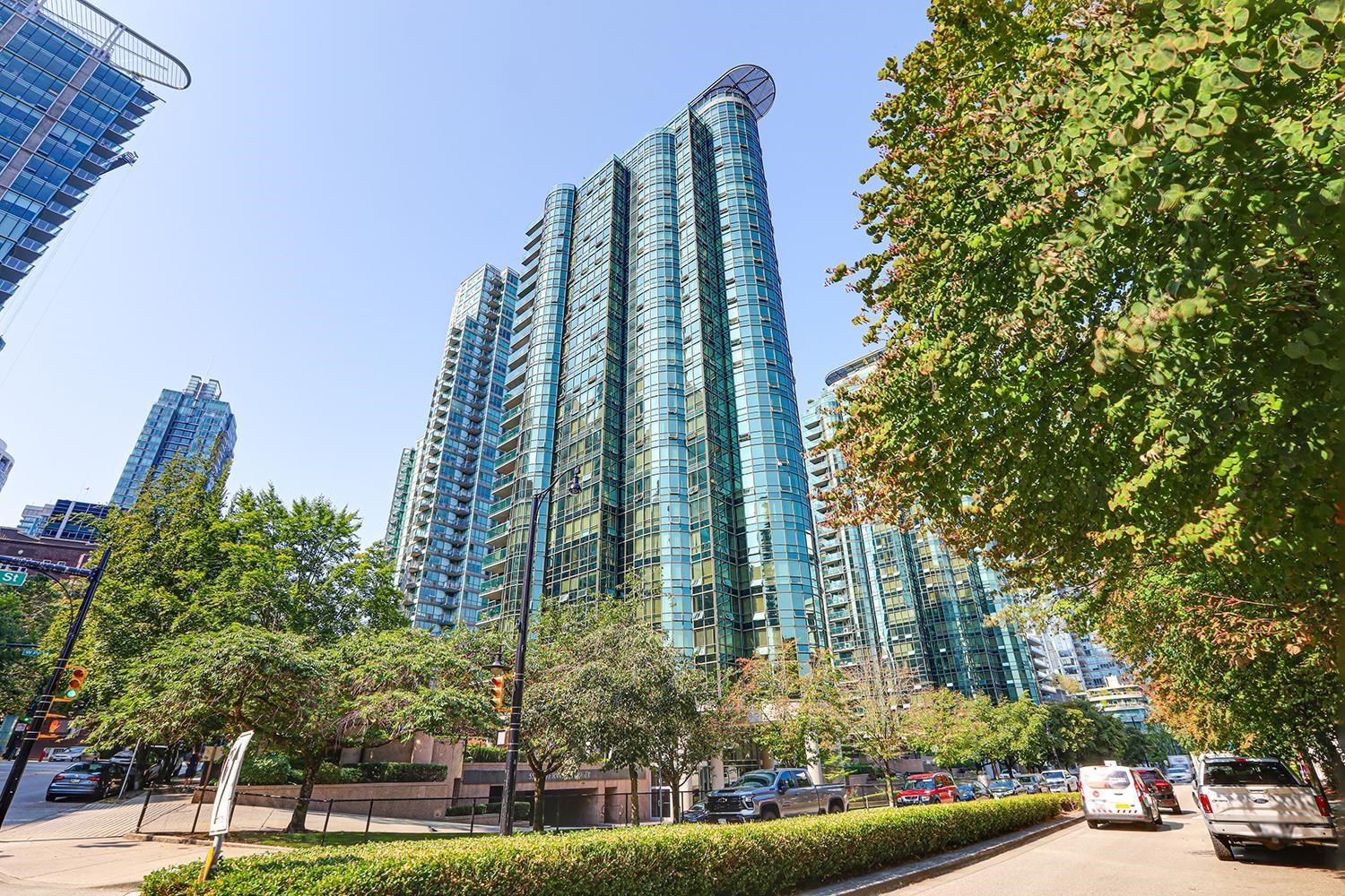 MLS® listing #R3159503 for sale located at 807 555 JERVIS STREET