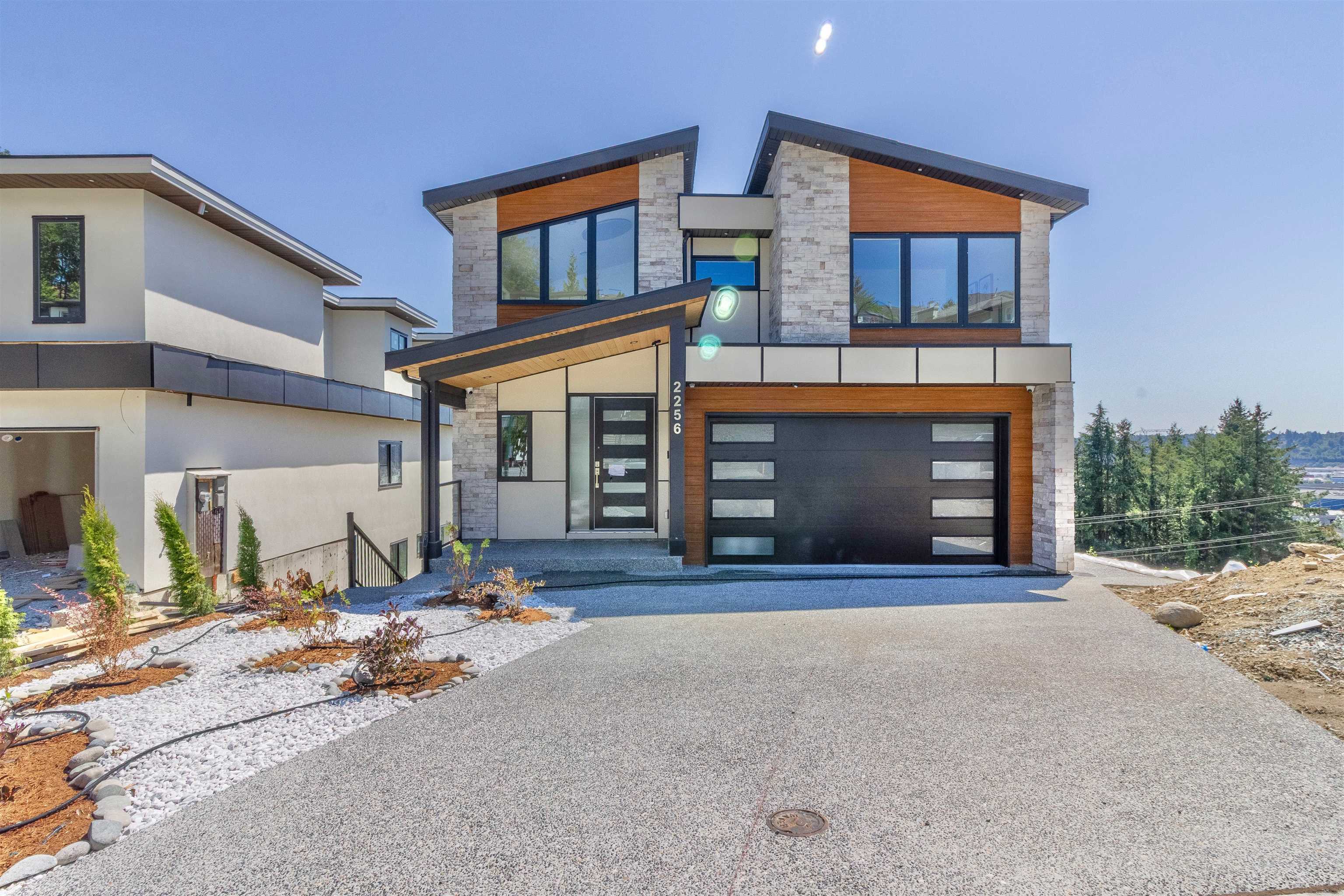 2256 MONASHEE COURT, Coquitlam BC V3K 6P7, R3159545, BC,