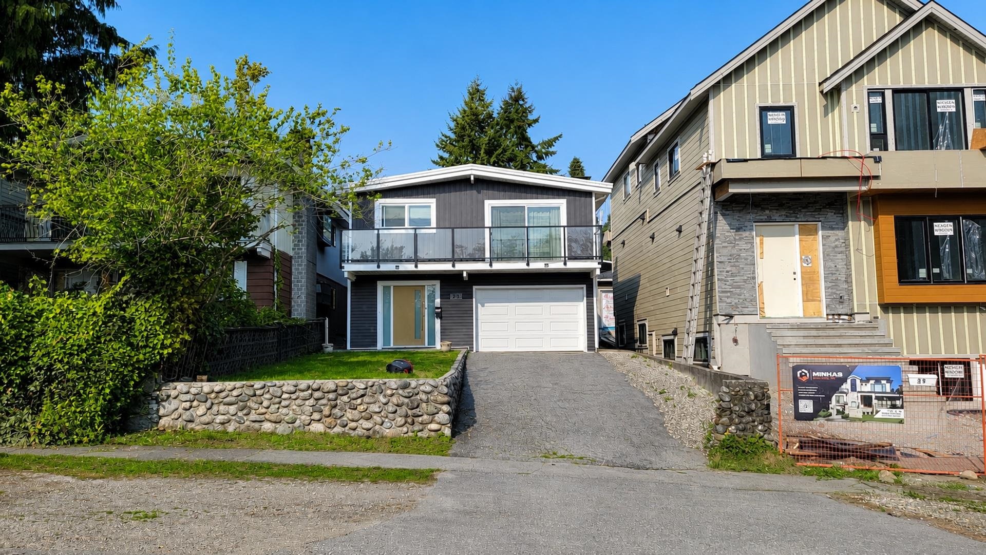23 N FELL AVENUE, Burnaby BC V5B 1L3, R3159549, BC,