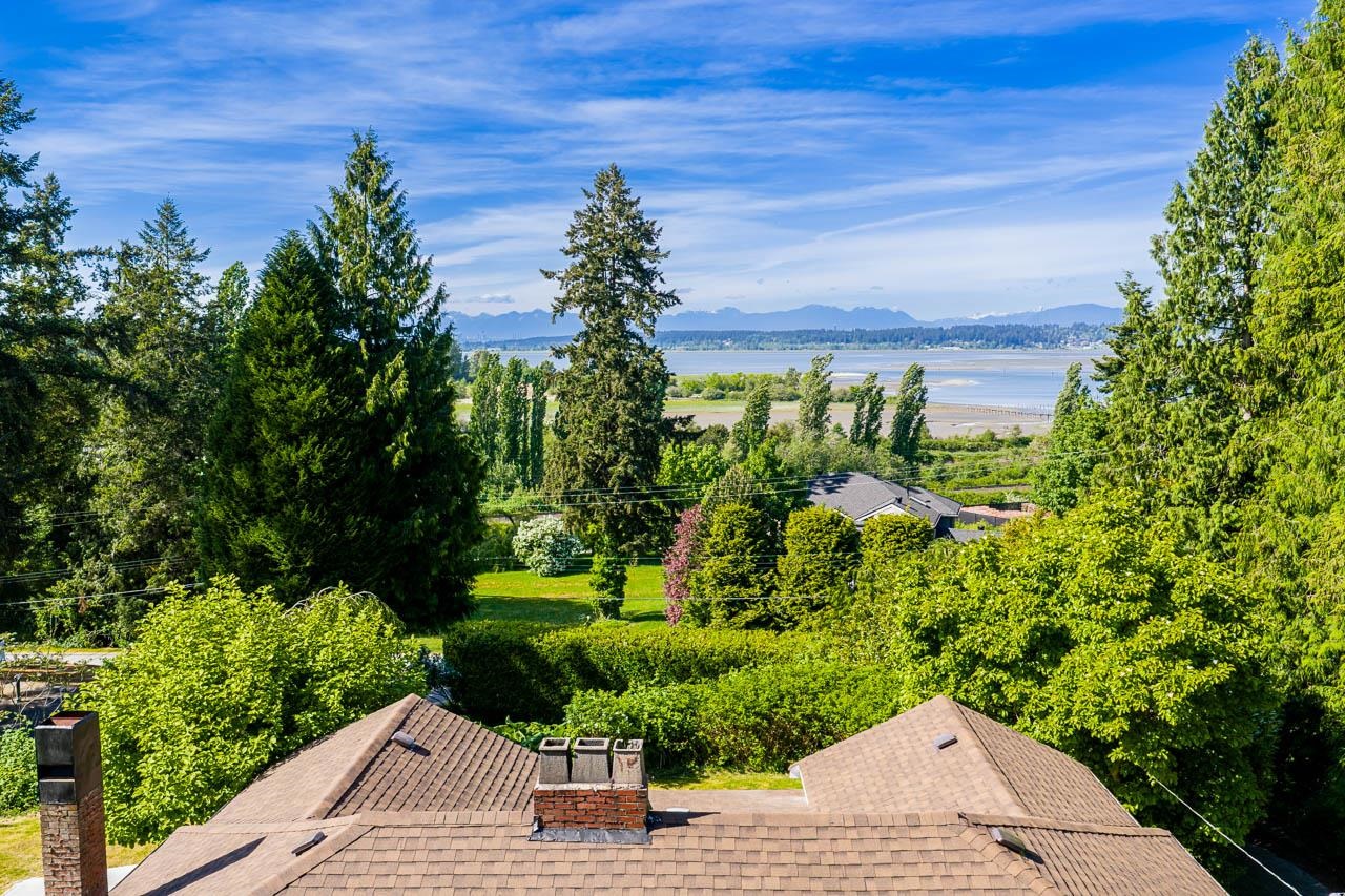 12520 CRESCENT ROAD, Surrey BC V4A 2V3, R3159651, BC,