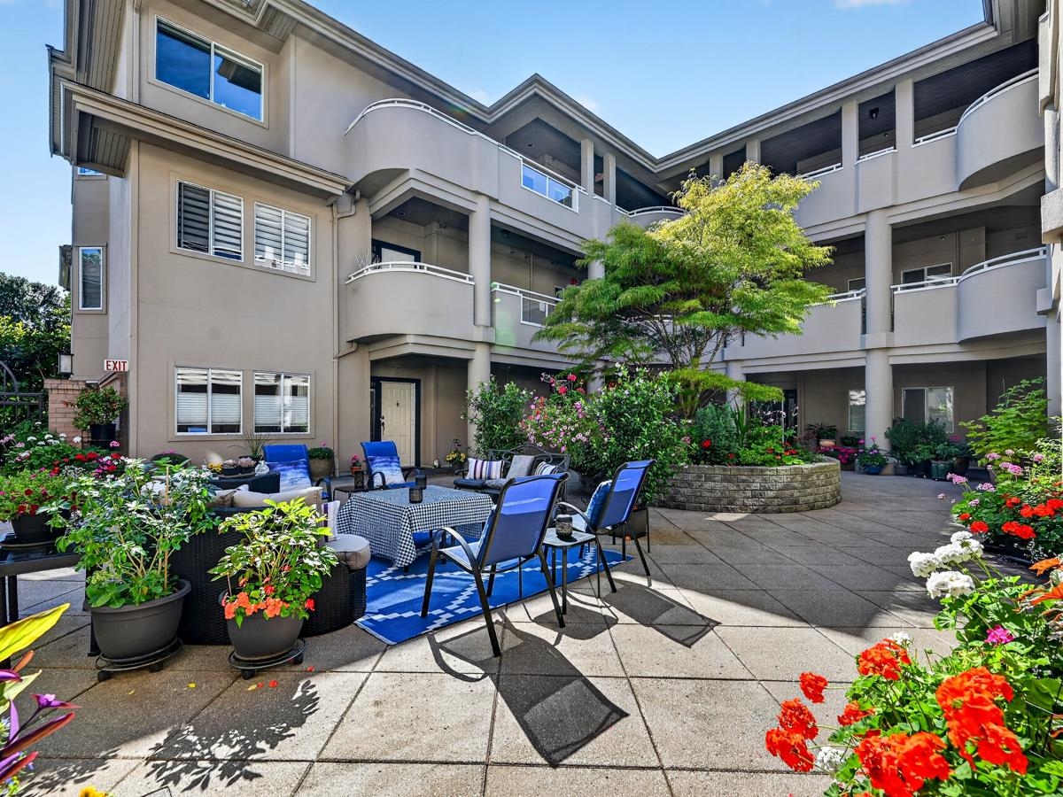 208 7600 MOFFATT RD, R3159692, BC,
