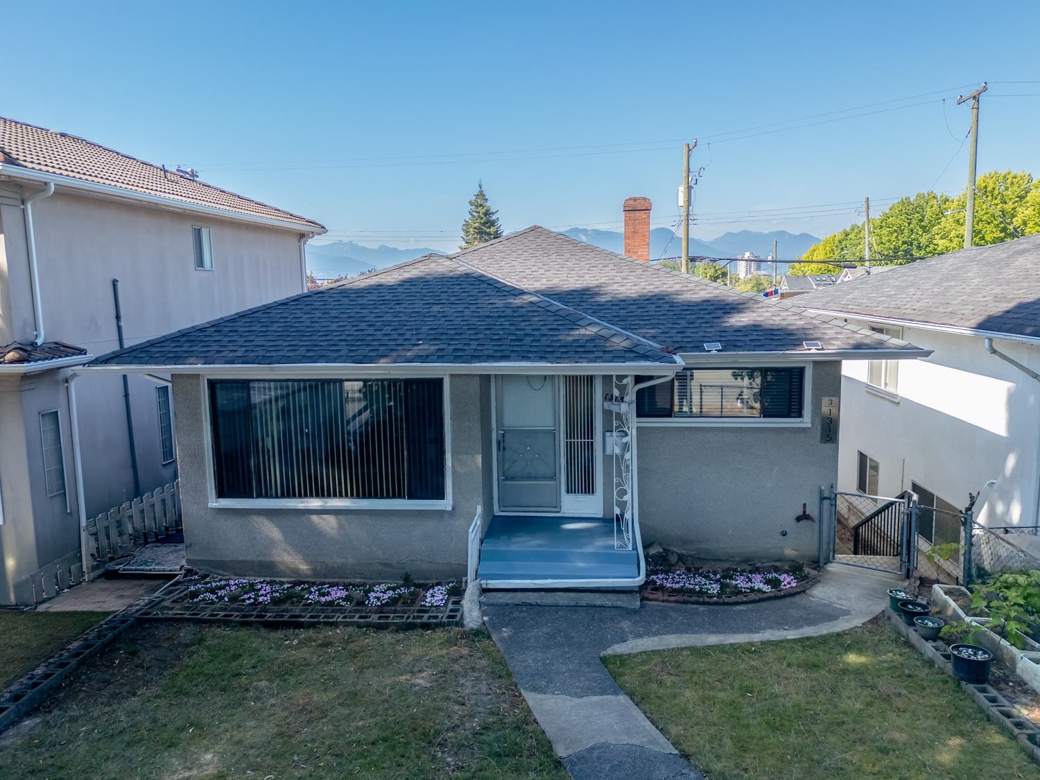 1315 E 33RD AVENUE, Vancouver BC V5V 3B8, R3159774, BC,