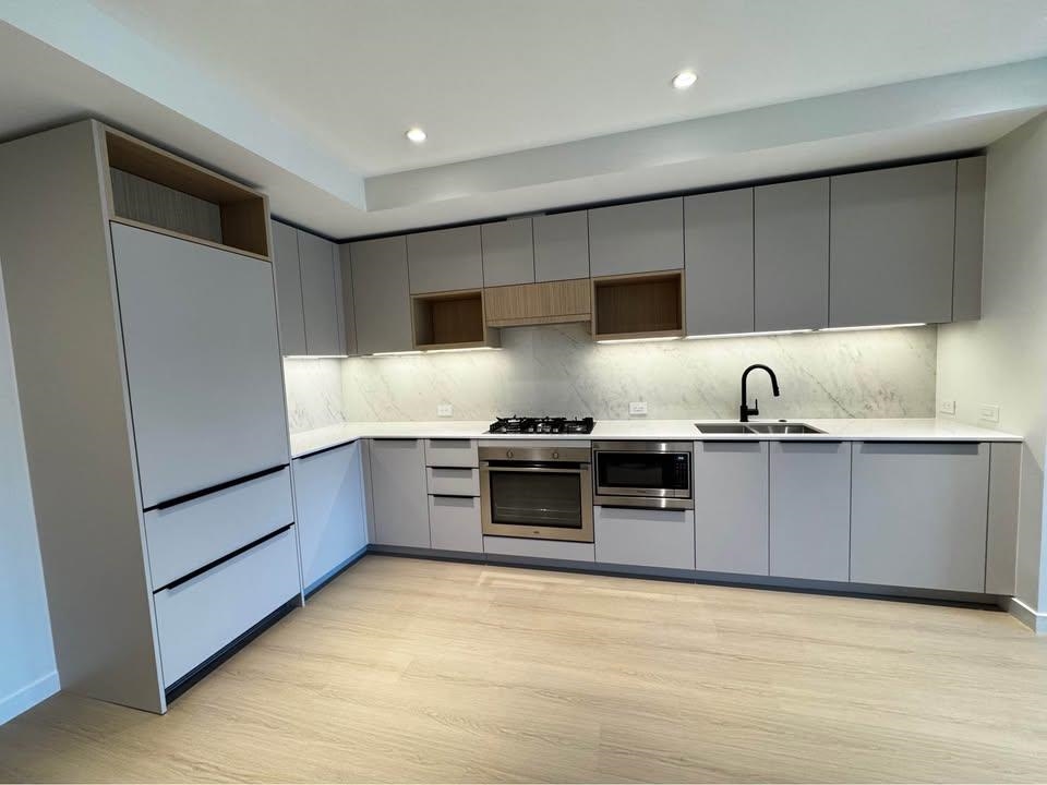 305 2015 ST JOHNS ST, PORT MOODY, BC, R3159801, BC,