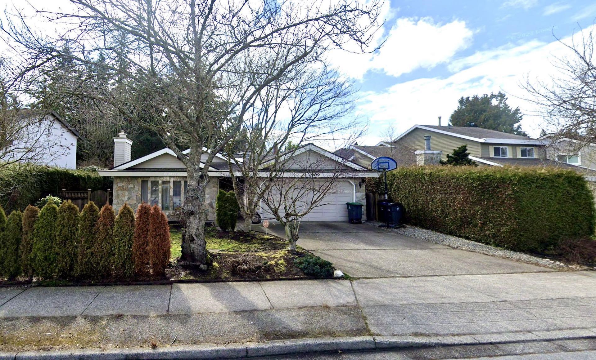 1909 E SOUTHMERE CRESCENT, Surrey BC V4A 6Z1, R3159858, BC,