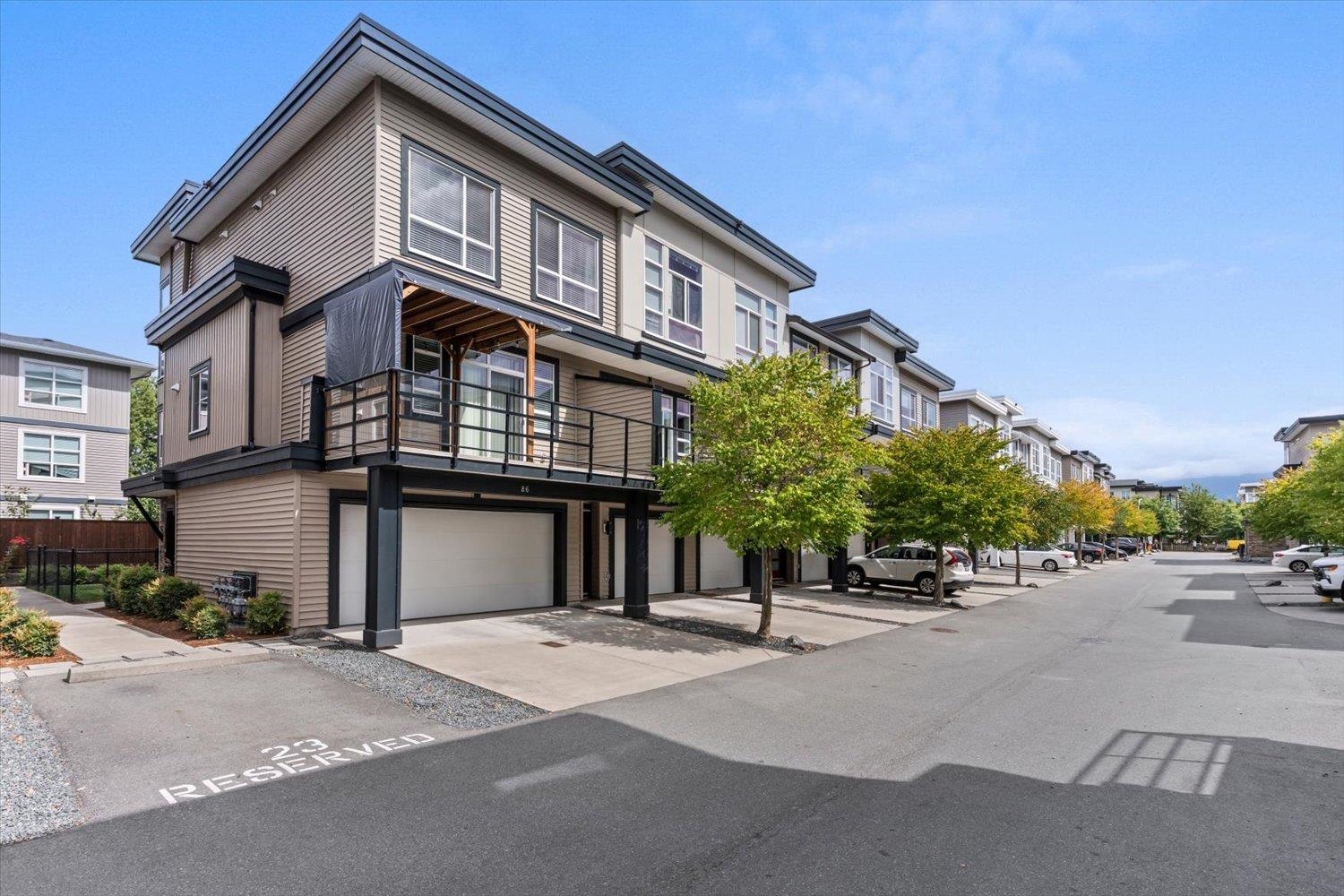 86 8413 MIDTOWN WAY, R3159937, BC,