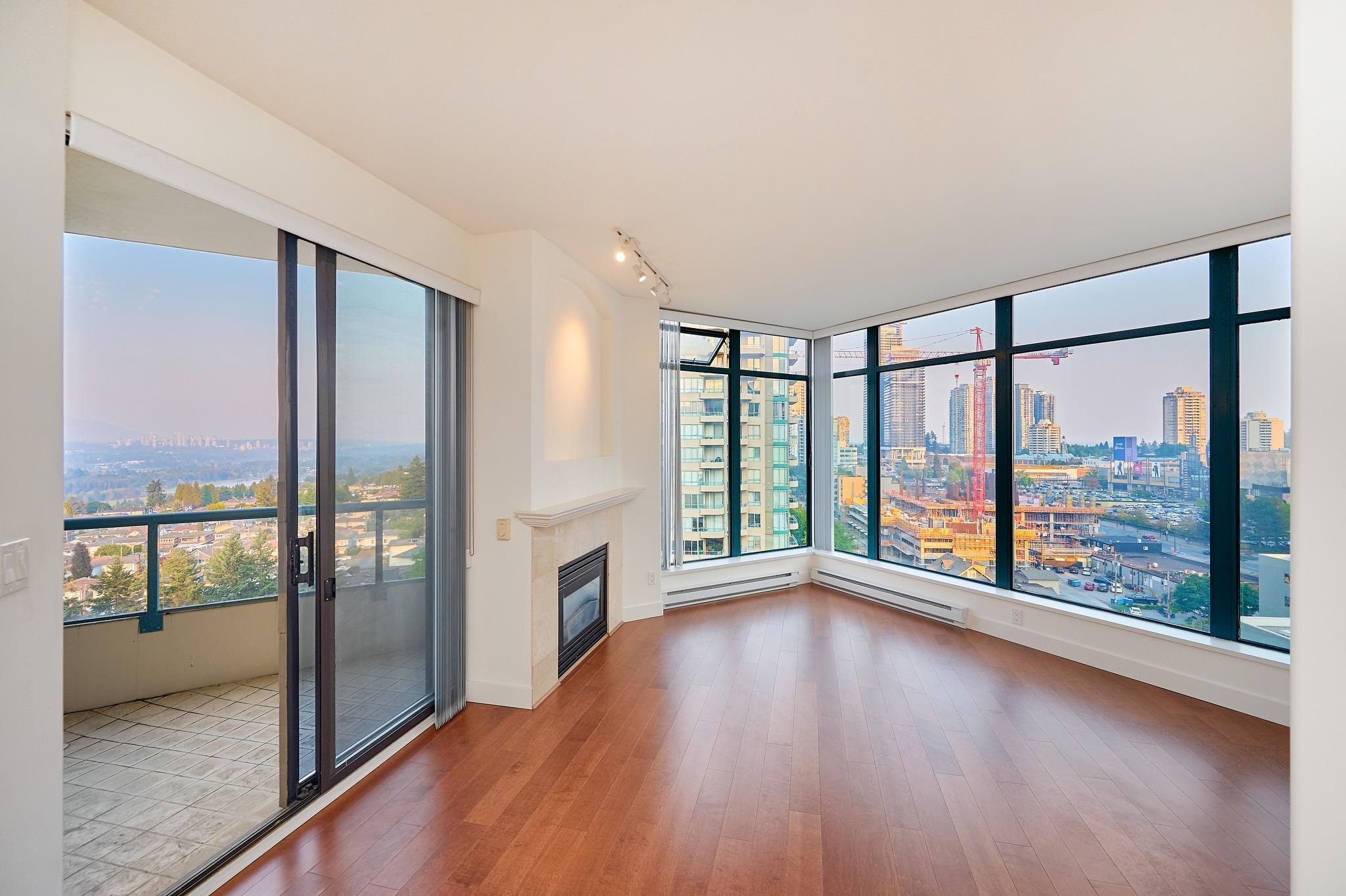 1701 4567 HAZEL STREET, R3160046, BC,