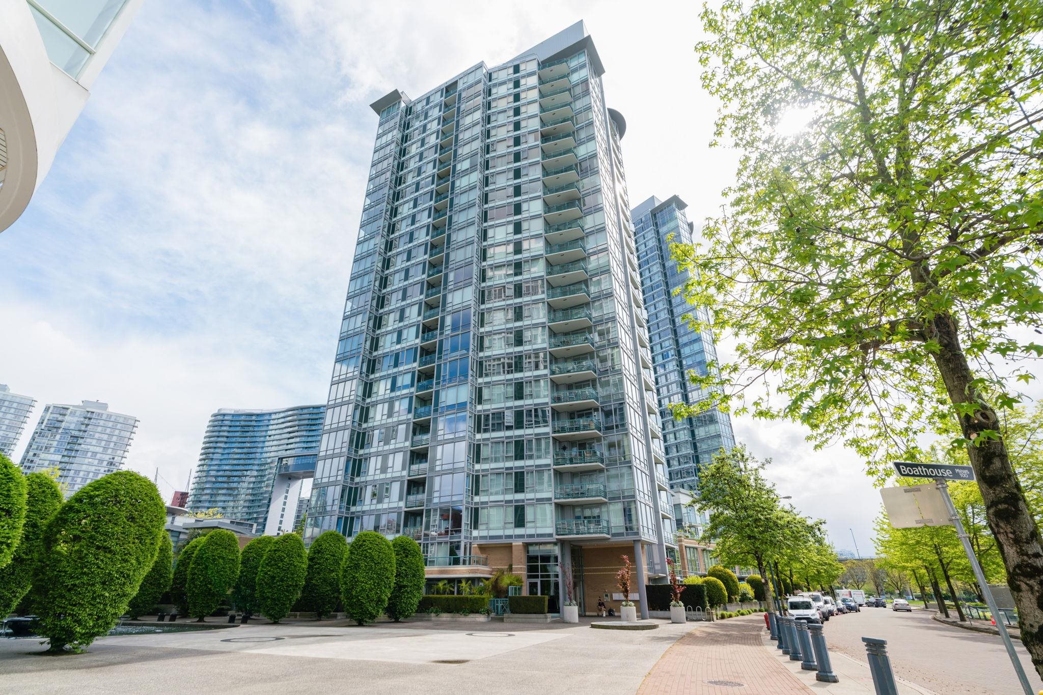 505 1067 MARINASIDE CRESCENT, R3160084, BC,
