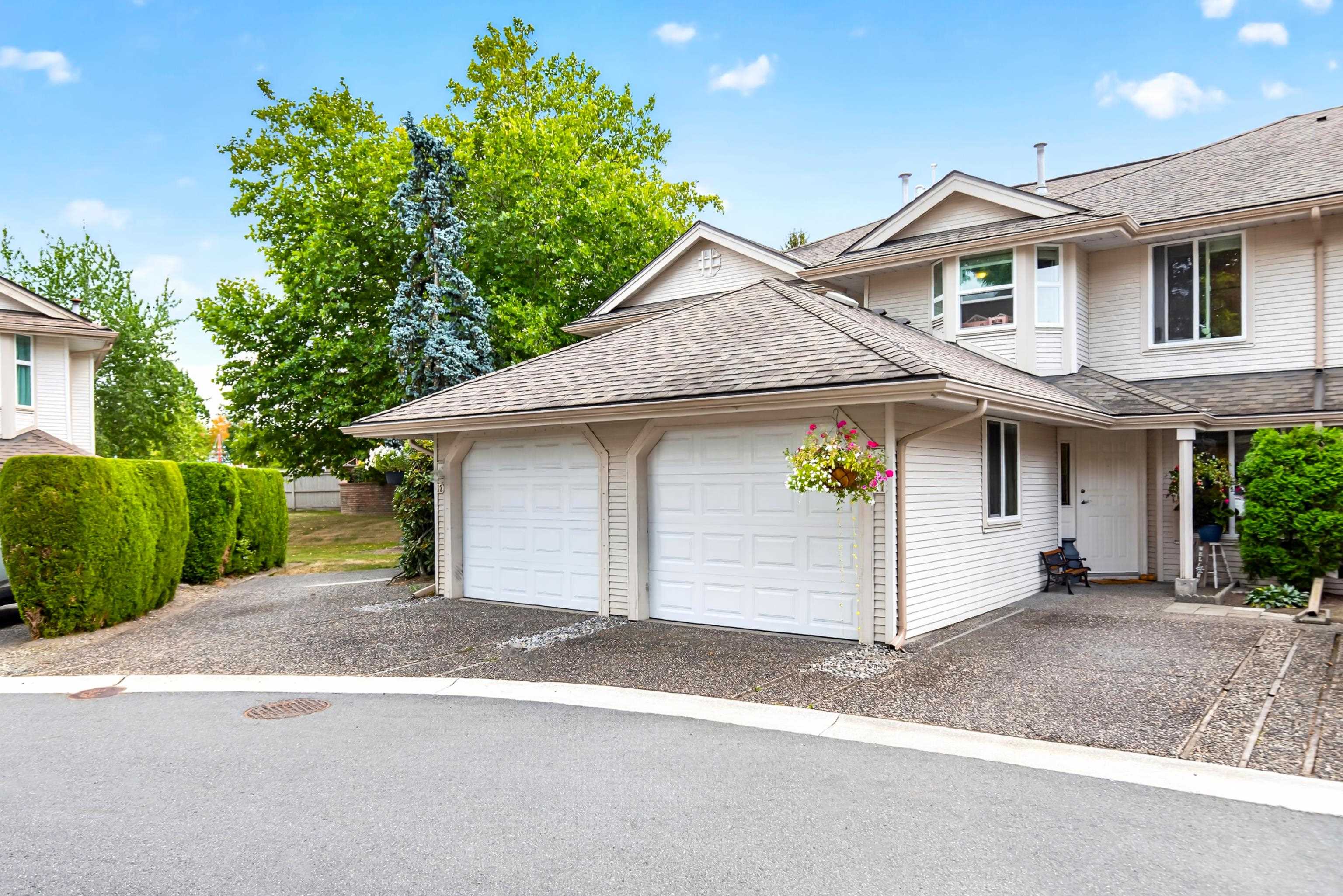 11 9045 WALNUT GROVE DRIVE, R3160139, BC,