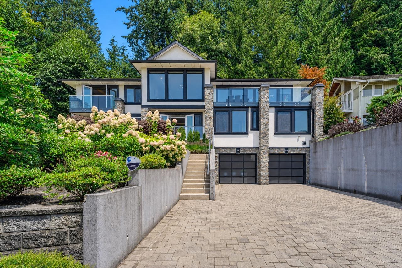4816 SKYLINE DRIVE, North Vancouver BC V7R 3J3, R3160197, BC,