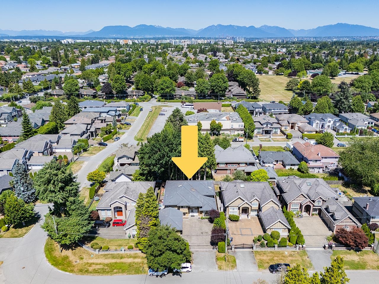 8131 PIGOTT ROAD, Richmond BC V7A 2C3, R3160199, BC,