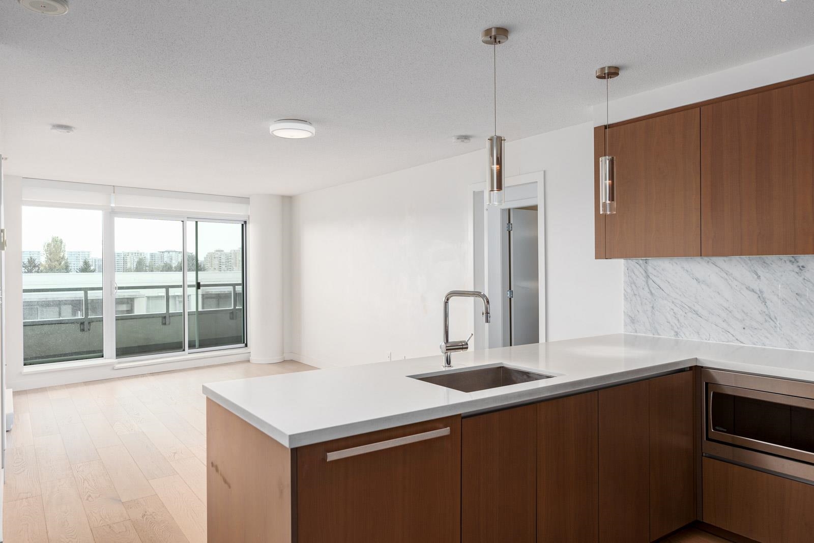 802 9099 COOK ROAD, R3160211, BC,