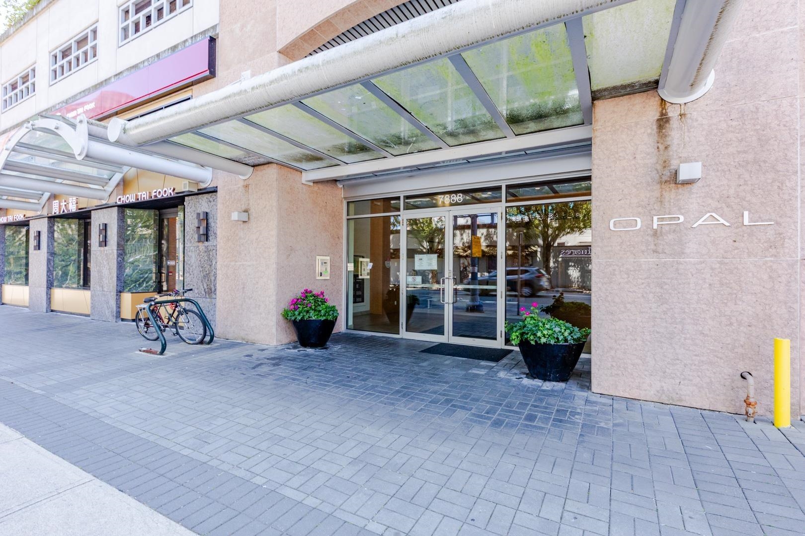 1602 7888 SABA ROAD, R3160246, BC,