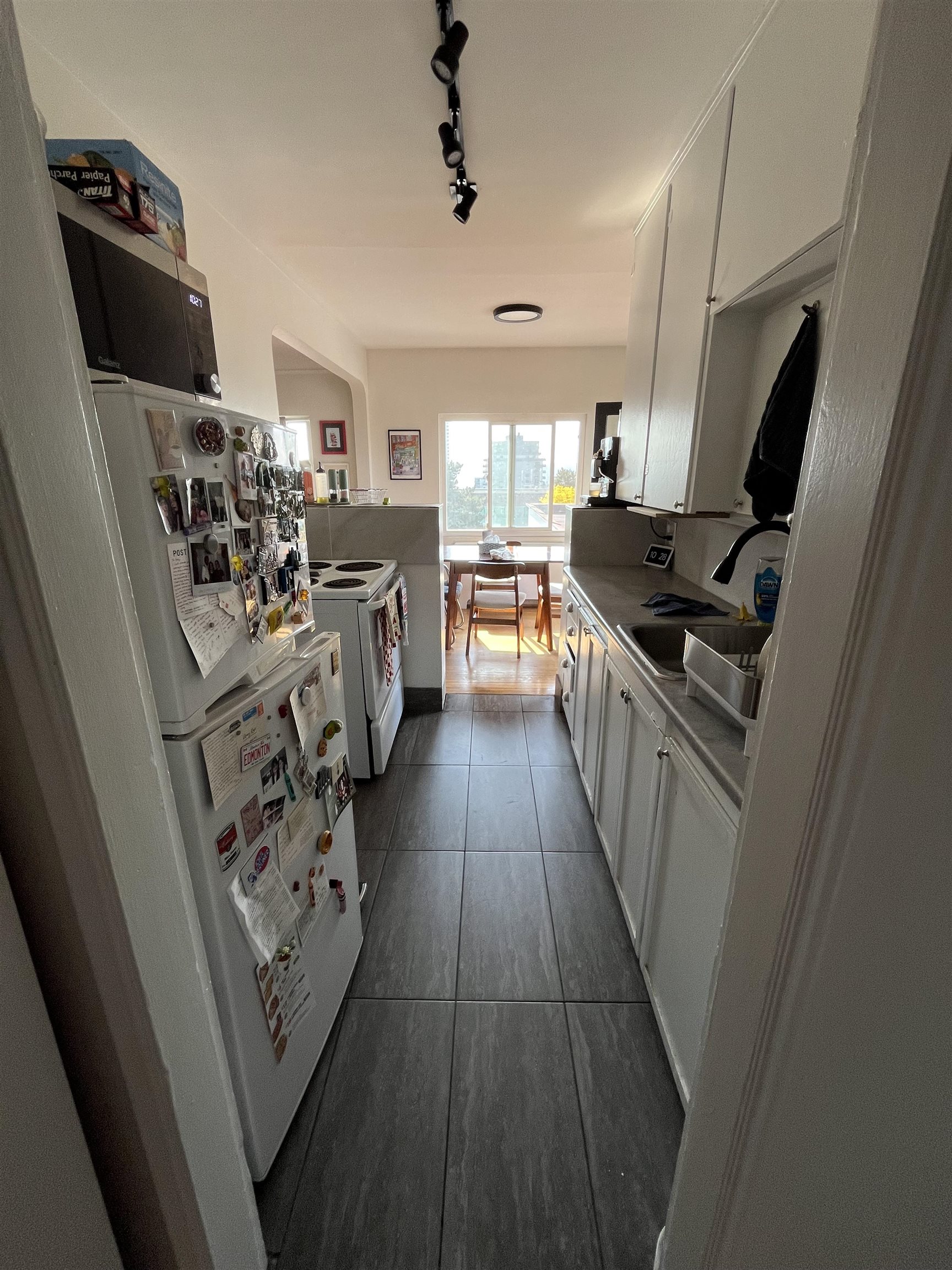 301 735 ROYAL AVENUE, R3160344, BC,