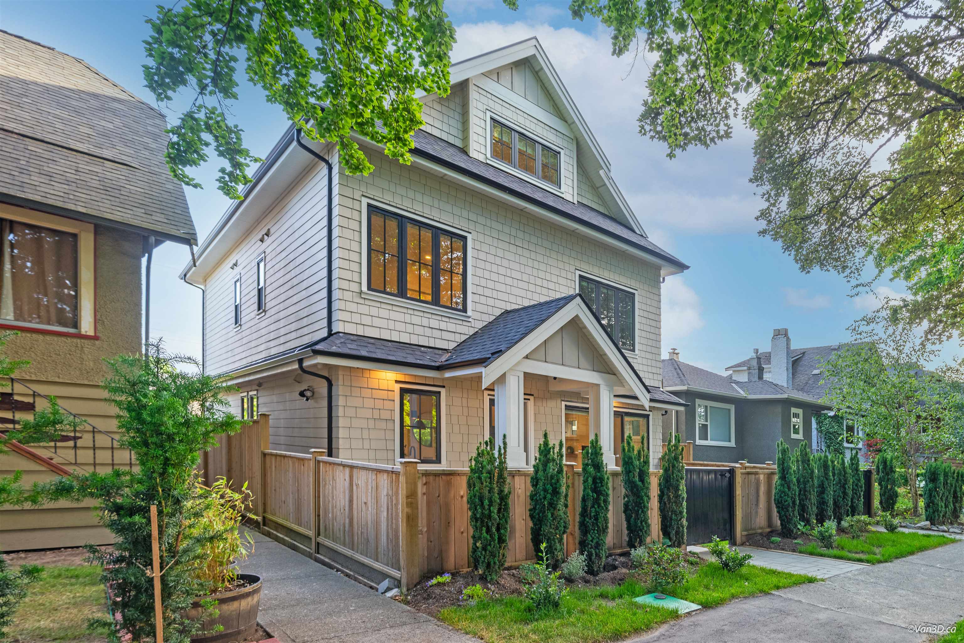 2558 WILLIAM STREET, Vancouver BC V5K 2Y4, R3160388, BC,