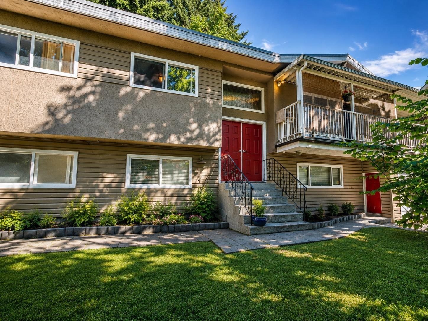 1825 BRUNETTE AVENUE, Coquitlam BC V3K 1H3, R3160408, BC,