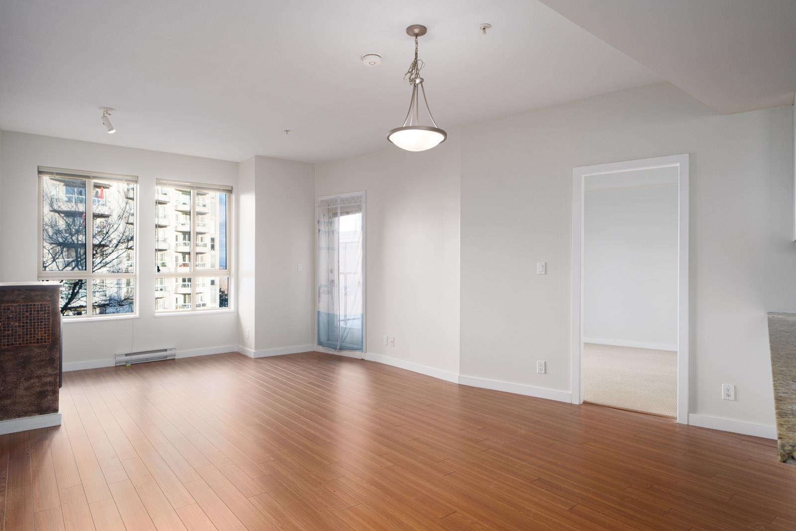 207 225 FRANCIS WAY, R3160421, BC,