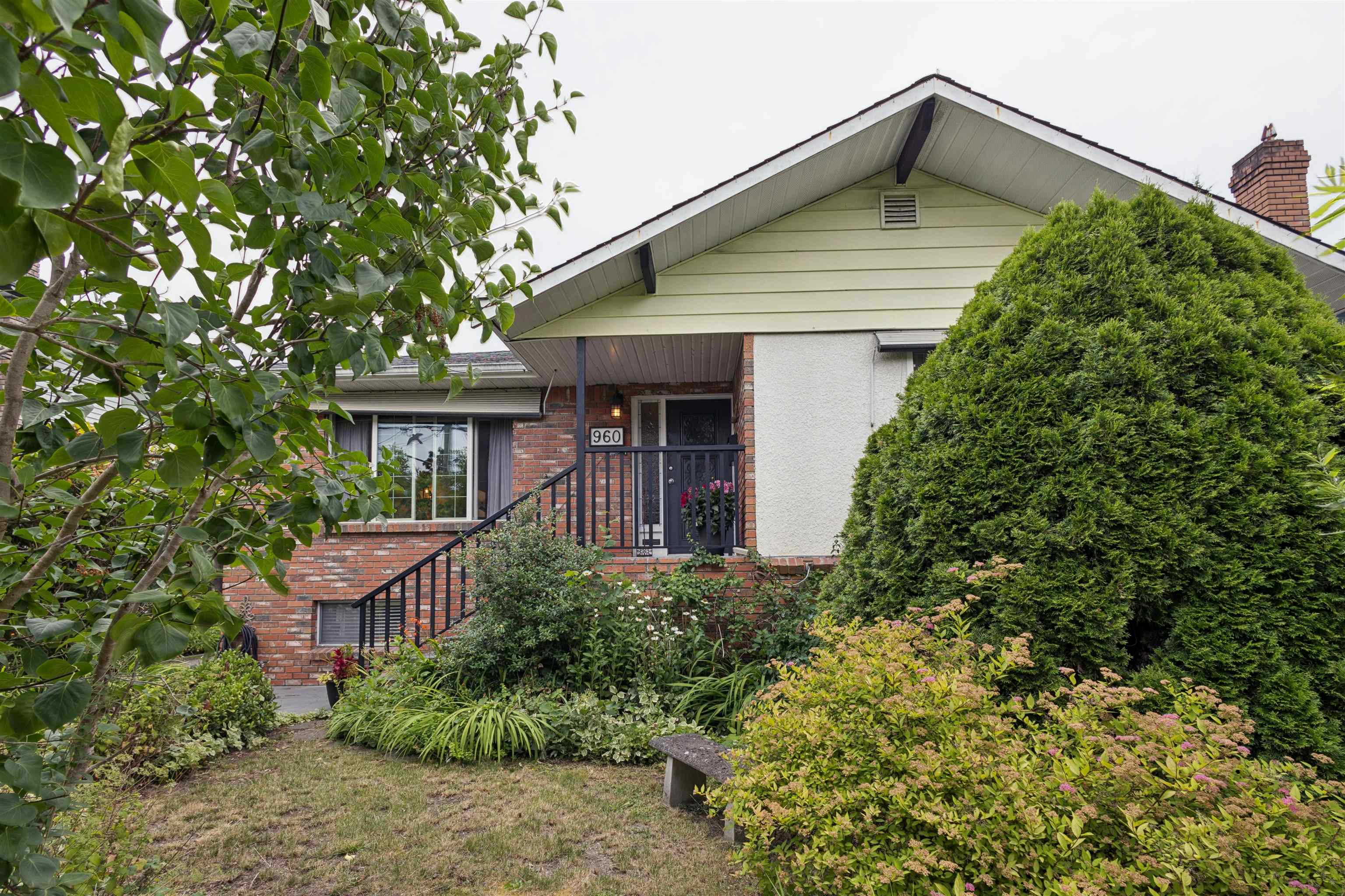 960 CLIFF AVENUE, Burnaby BC V5A 2J5, R3160467, BC,