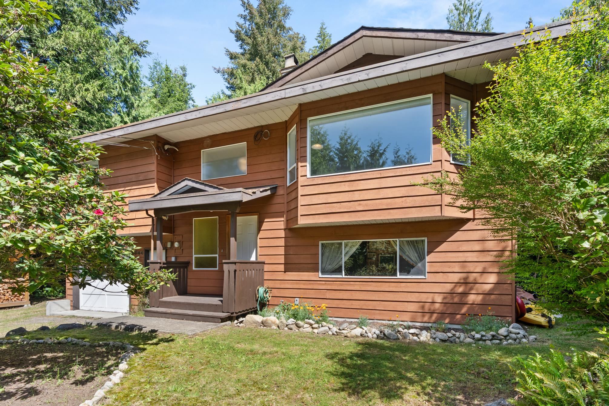 8044 DOGWOOD DRIVE, Halfmoon Bay BC V7Z 1A7, R3160472, BC,