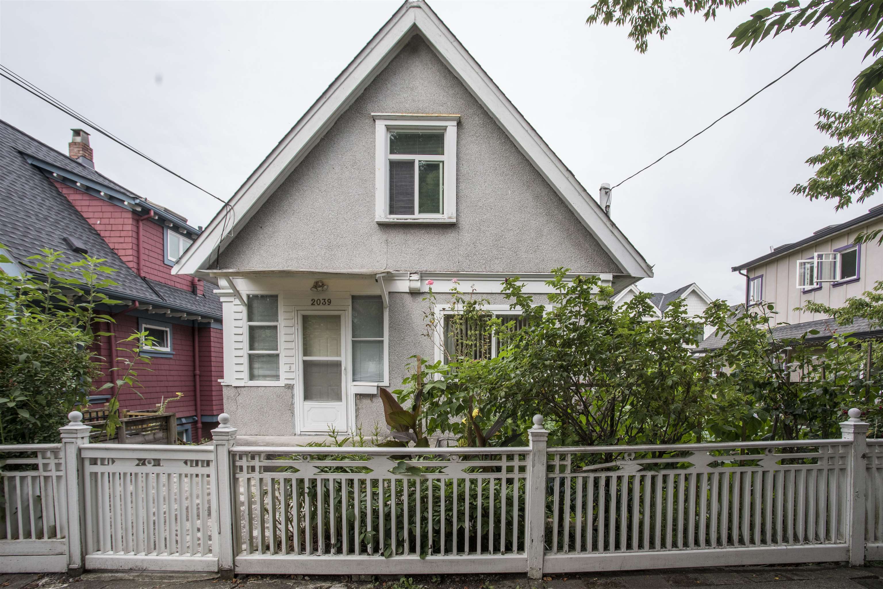 2039 TURNER STREET, Vancouver BC V5L 2A2, R3160540, BC,