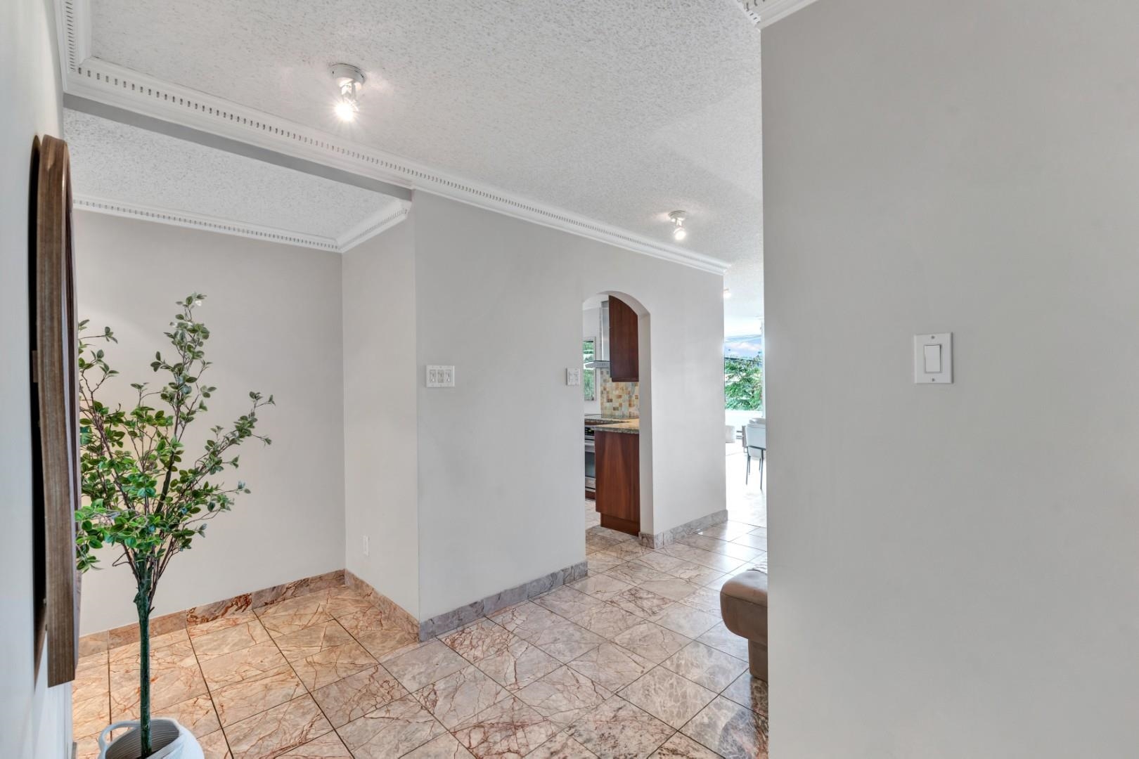 203 1675 HORNBY STREET, R3160578, BC,