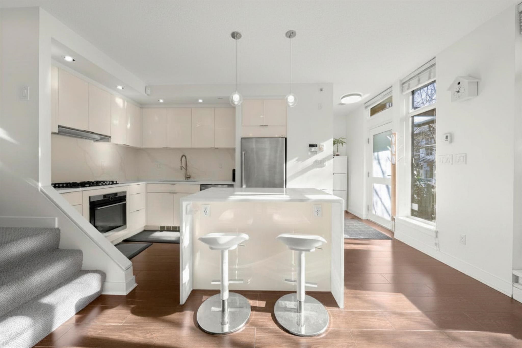 1053 HOMER STREET, Vancouver BC V6B 2X5, R3160598, BC,