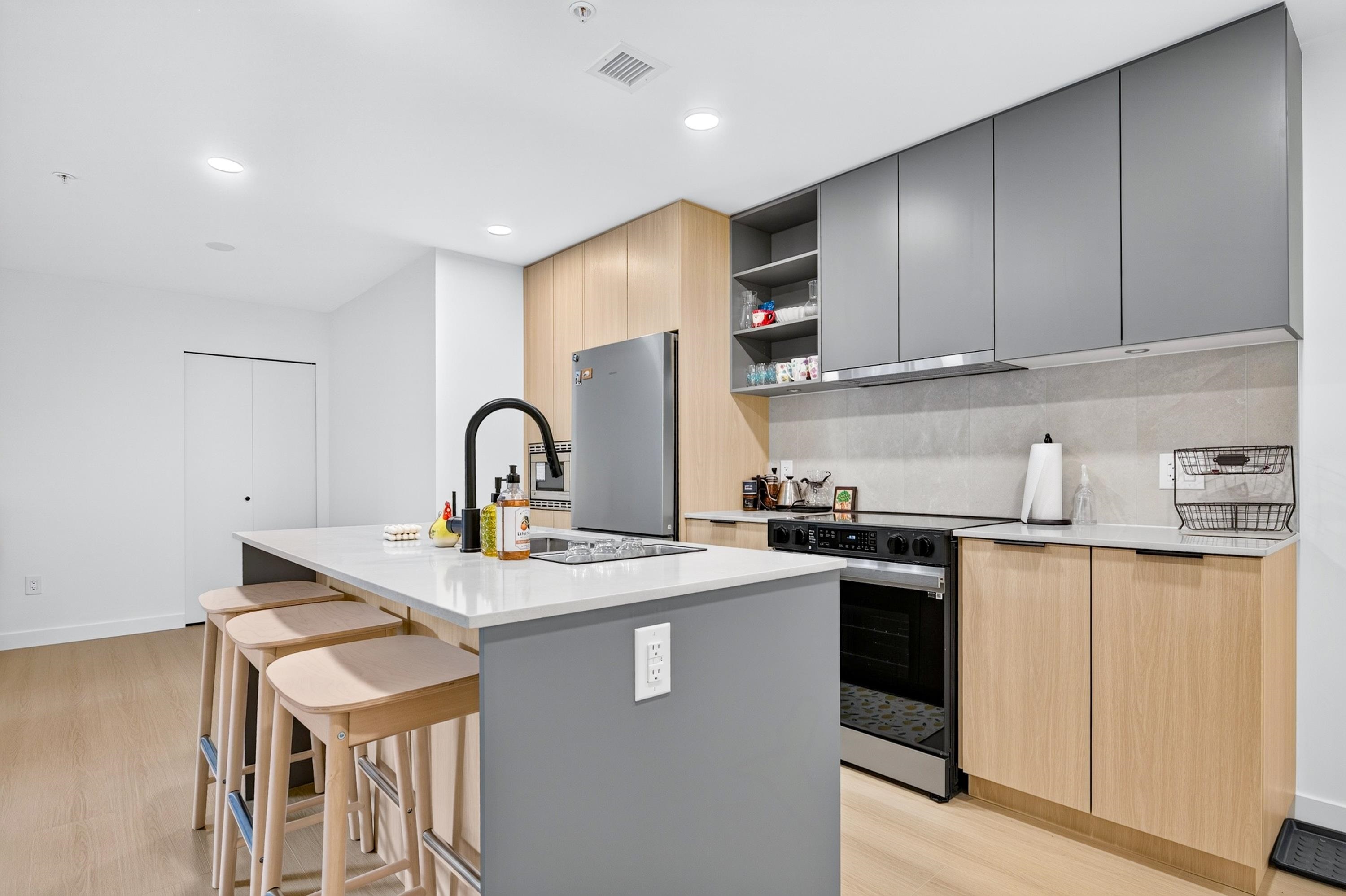 105 13439 94A AVENUE, R3160643, BC,
