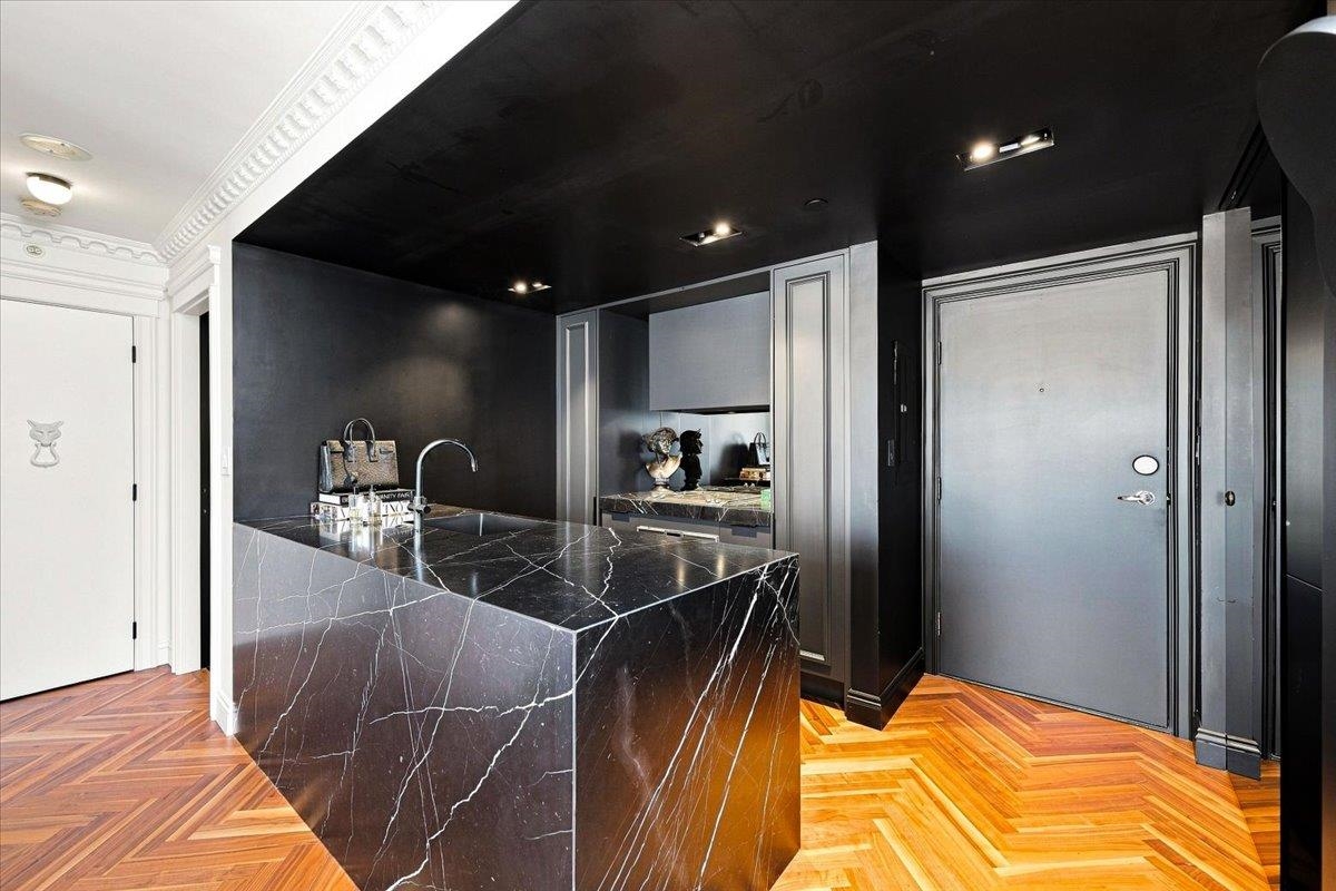 2503 198 AQUARIUS MEWS, R3160655, BC,
