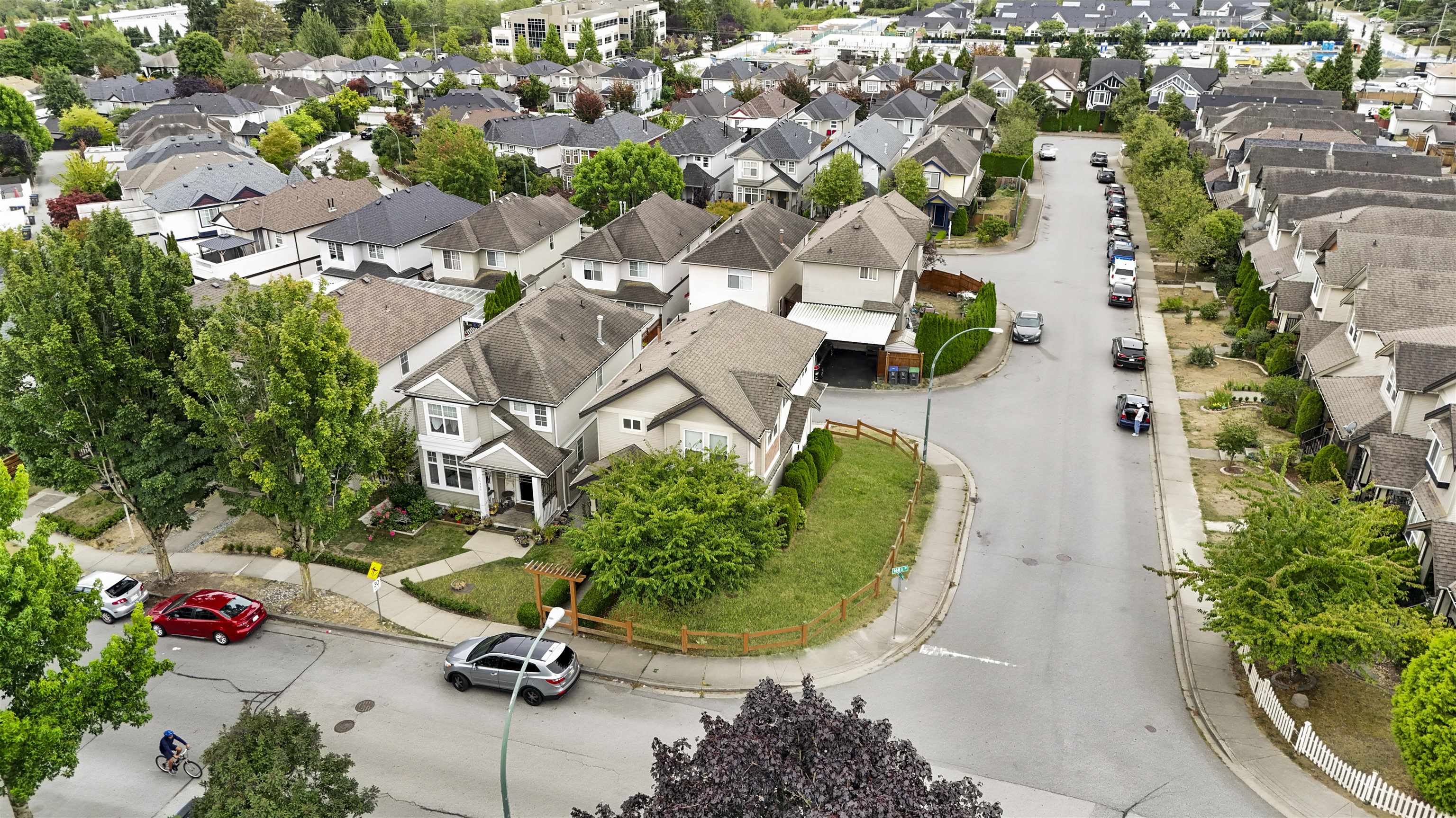14850 57 AVENUE, Surrey BC V3S 8W3, R3160753, BC,