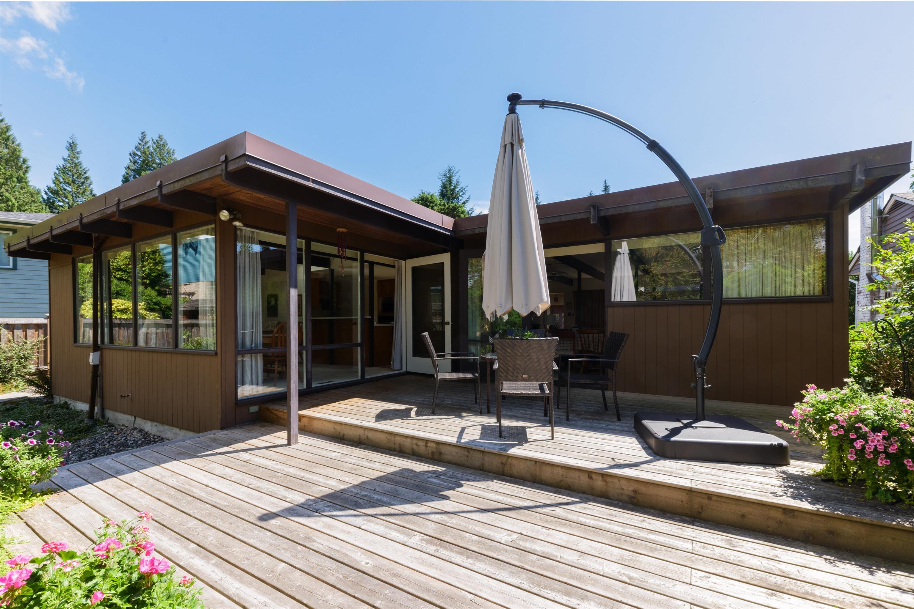 4568 MARINEVIEW CRESCENT, North Vancouver BC V7R 3P2, R3160794, BC,